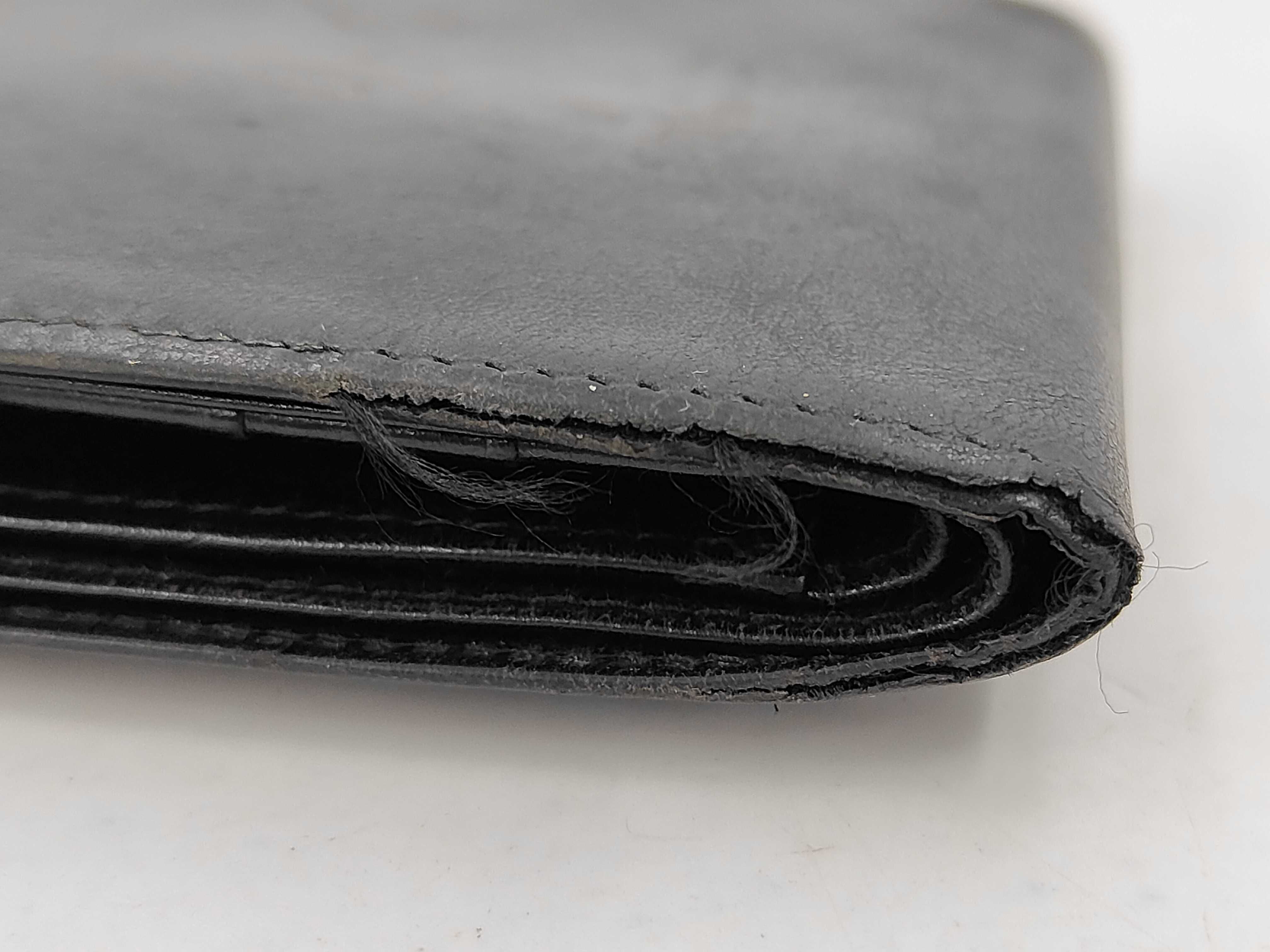 wallet — view 3