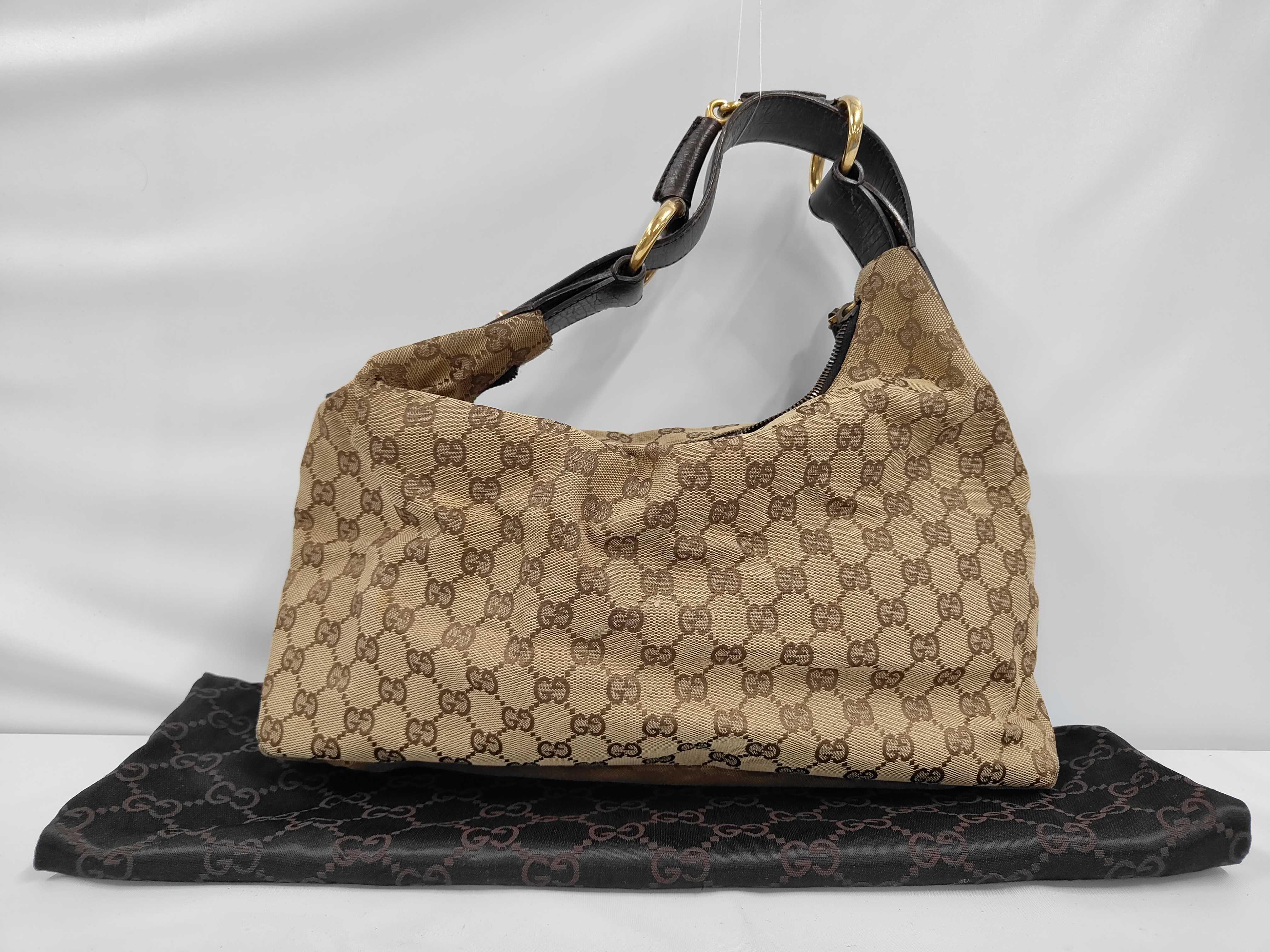 GG Canvas 115867 Shoulder Bag
