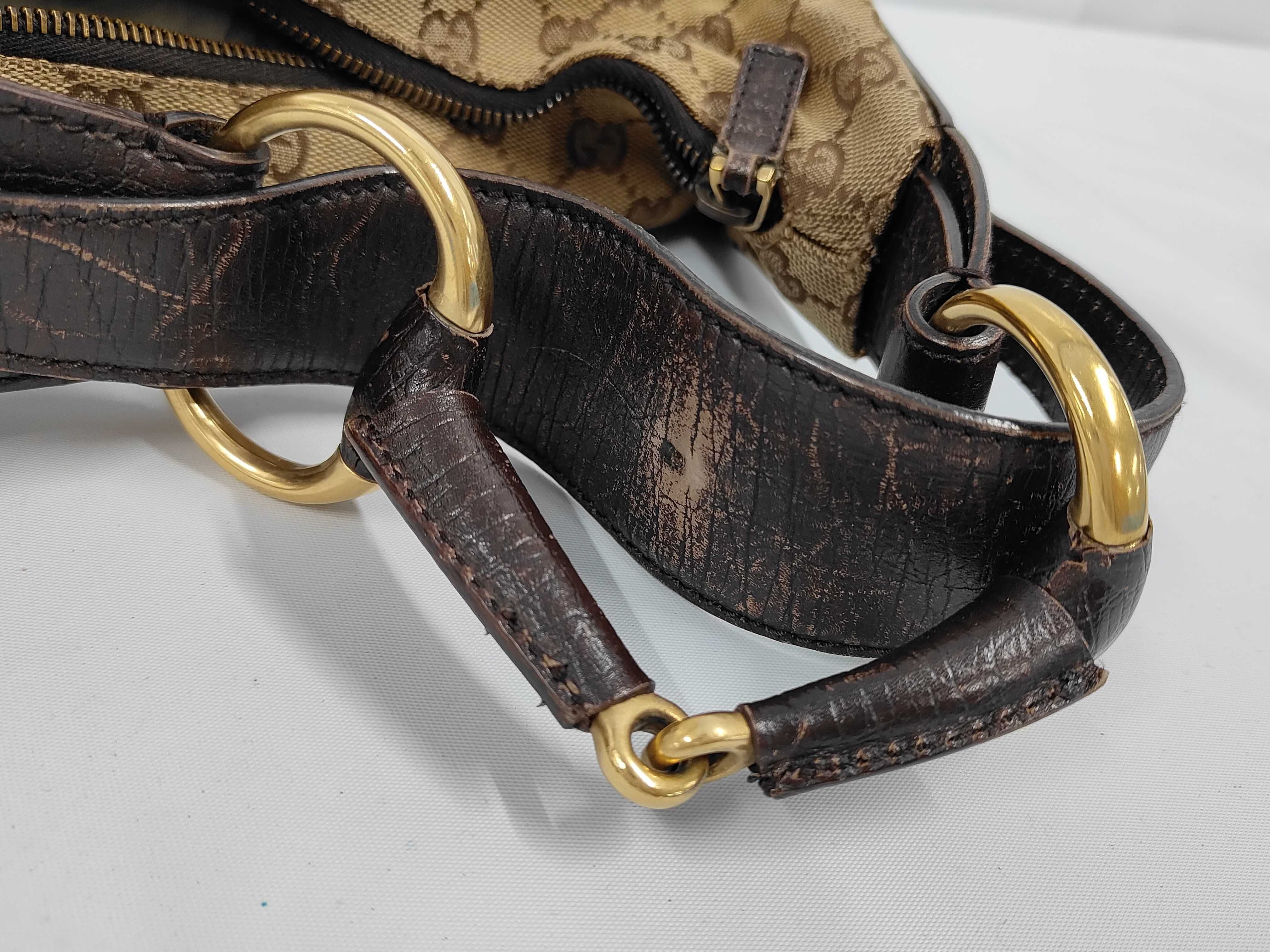 GG Canvas 115867 Shoulder Bag — view 5