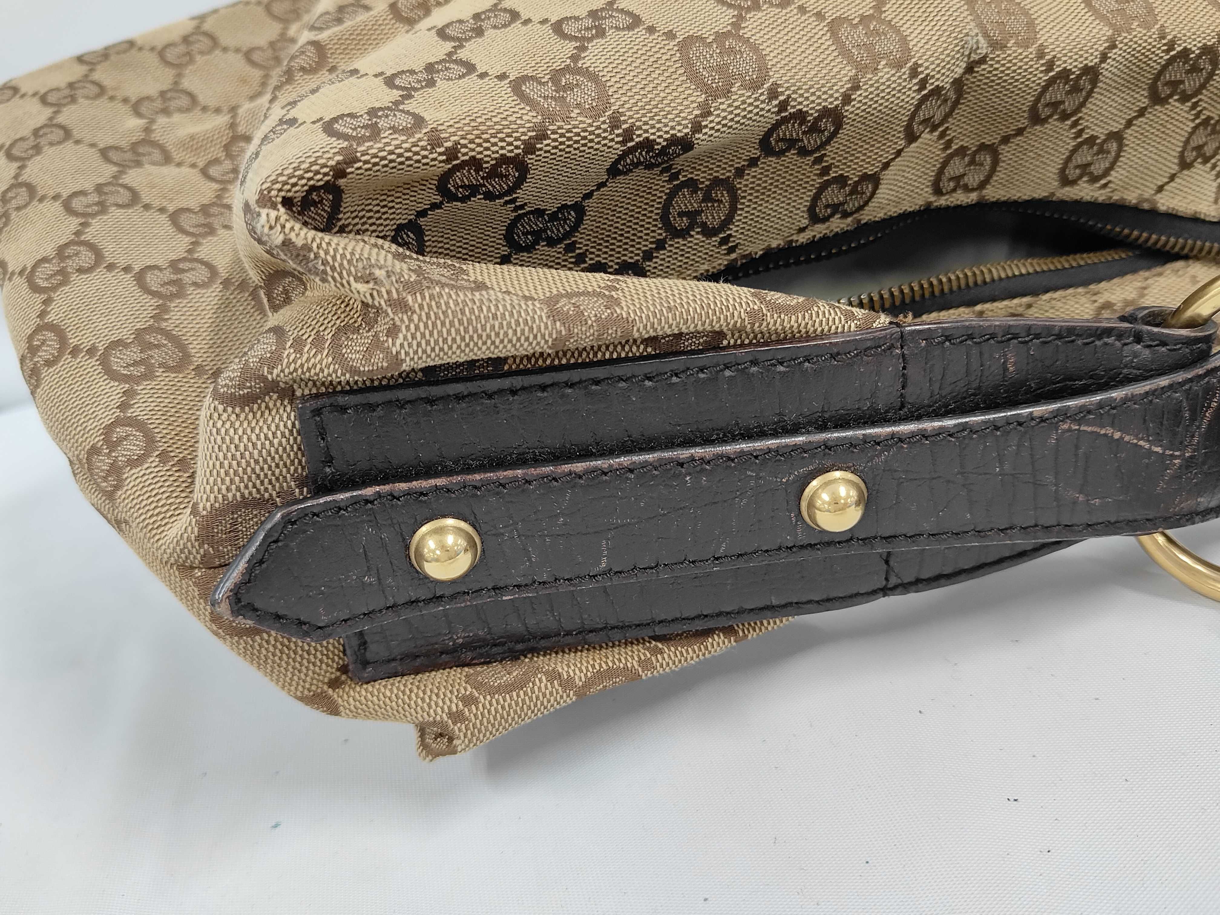 GG Canvas 115867 Shoulder Bag — view 6