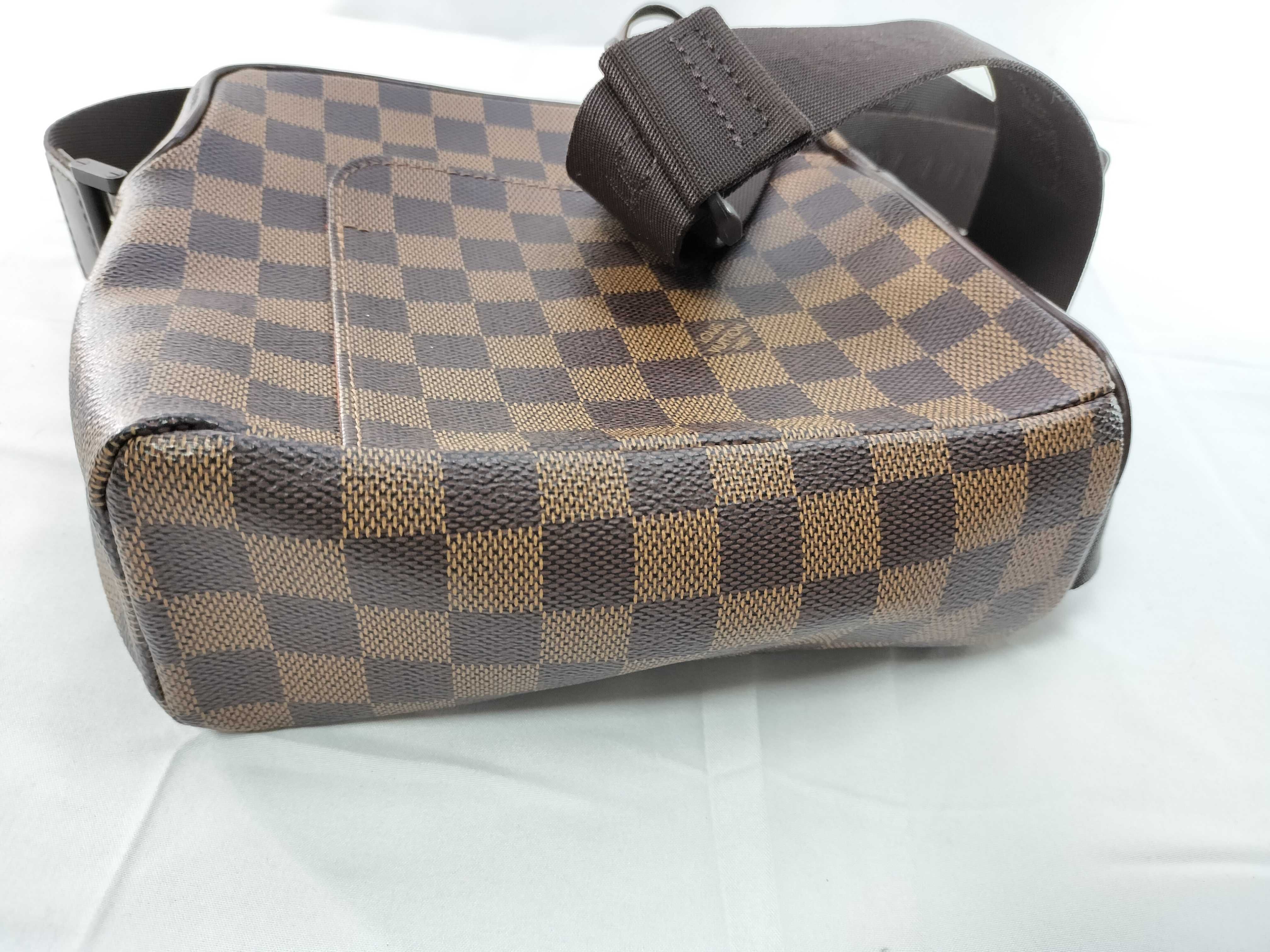 Damier N41442 Damier Olaf PM Shoulder Bag — view 8