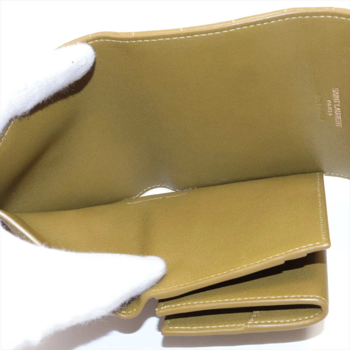 Cassandra La Trasse YSL Logo Leather Compact Wallet Khaki MRT759490 — view 6