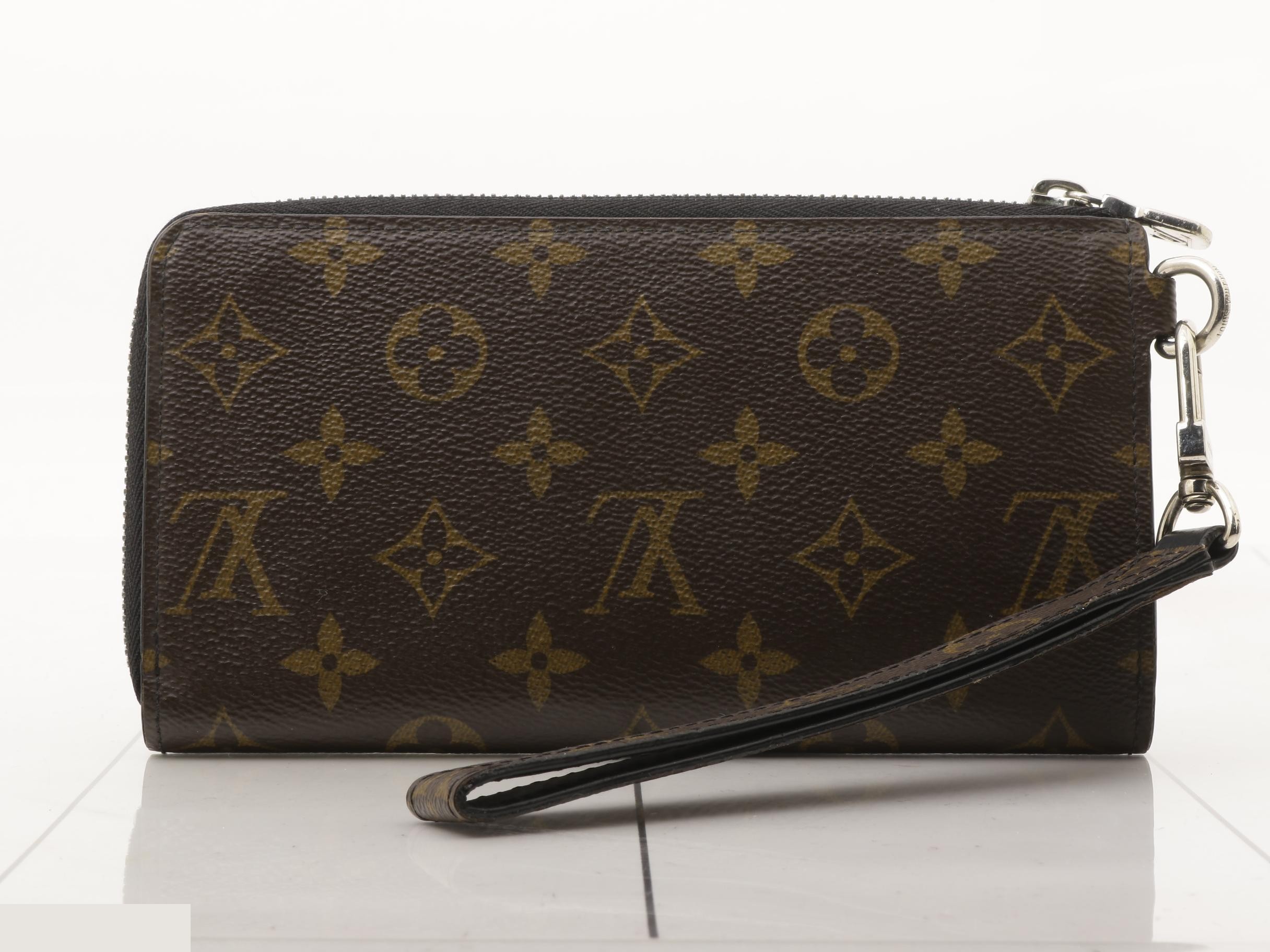 Monogram Zippy Dragonne — view 2