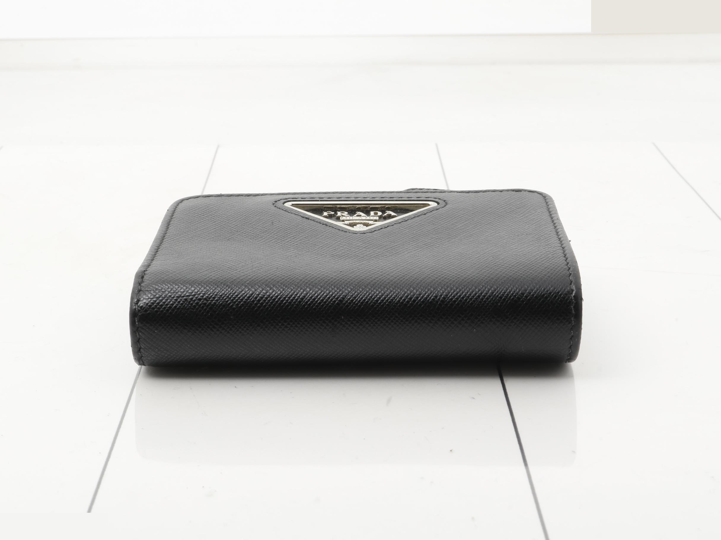 Plate logo bi-fold wallet, Saffiano leather, black — view 3