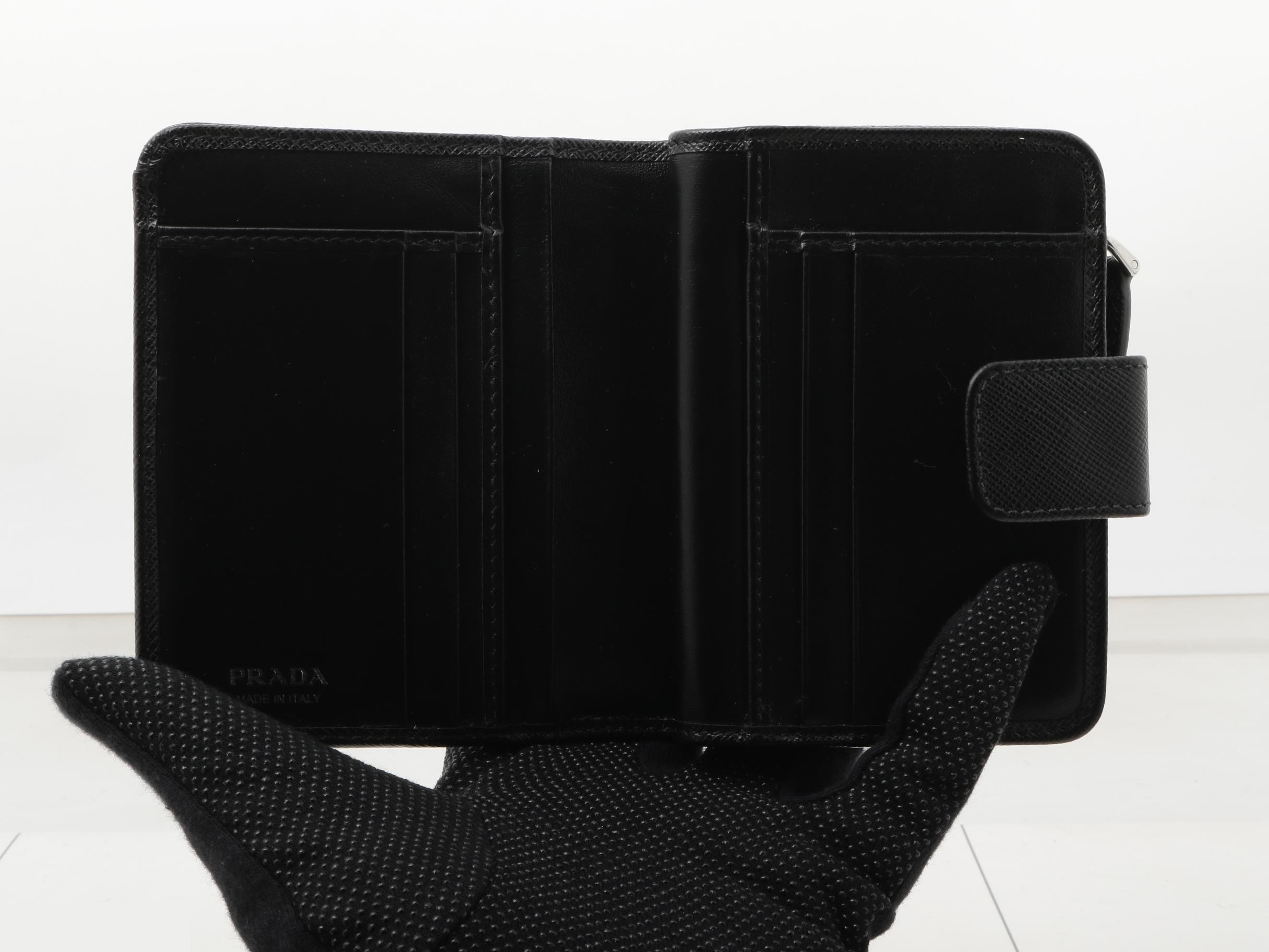 Plate logo bi-fold wallet, Saffiano leather, black — view 4