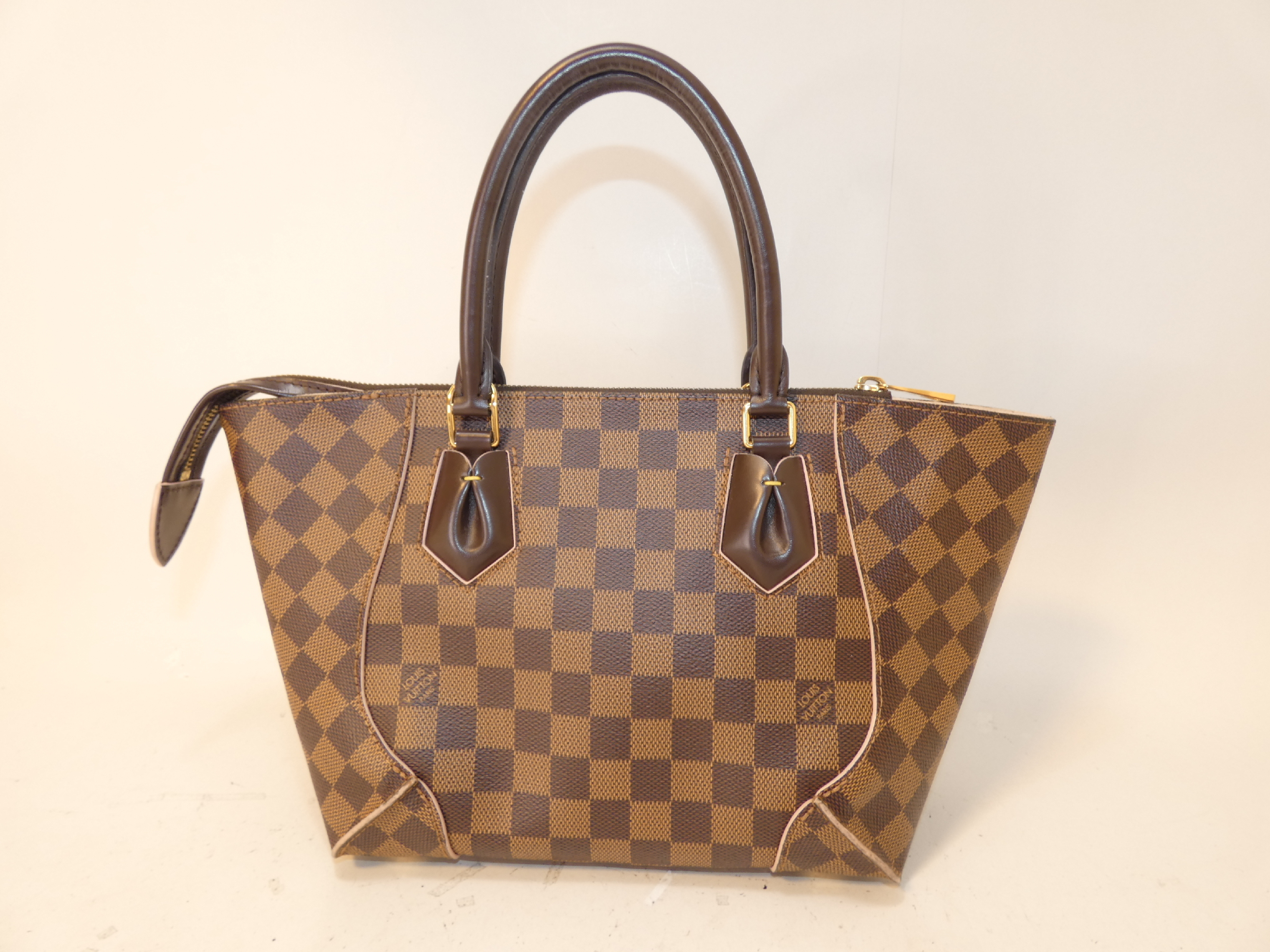Caissa Tote PM Rose Ballerine Handbag — view 2