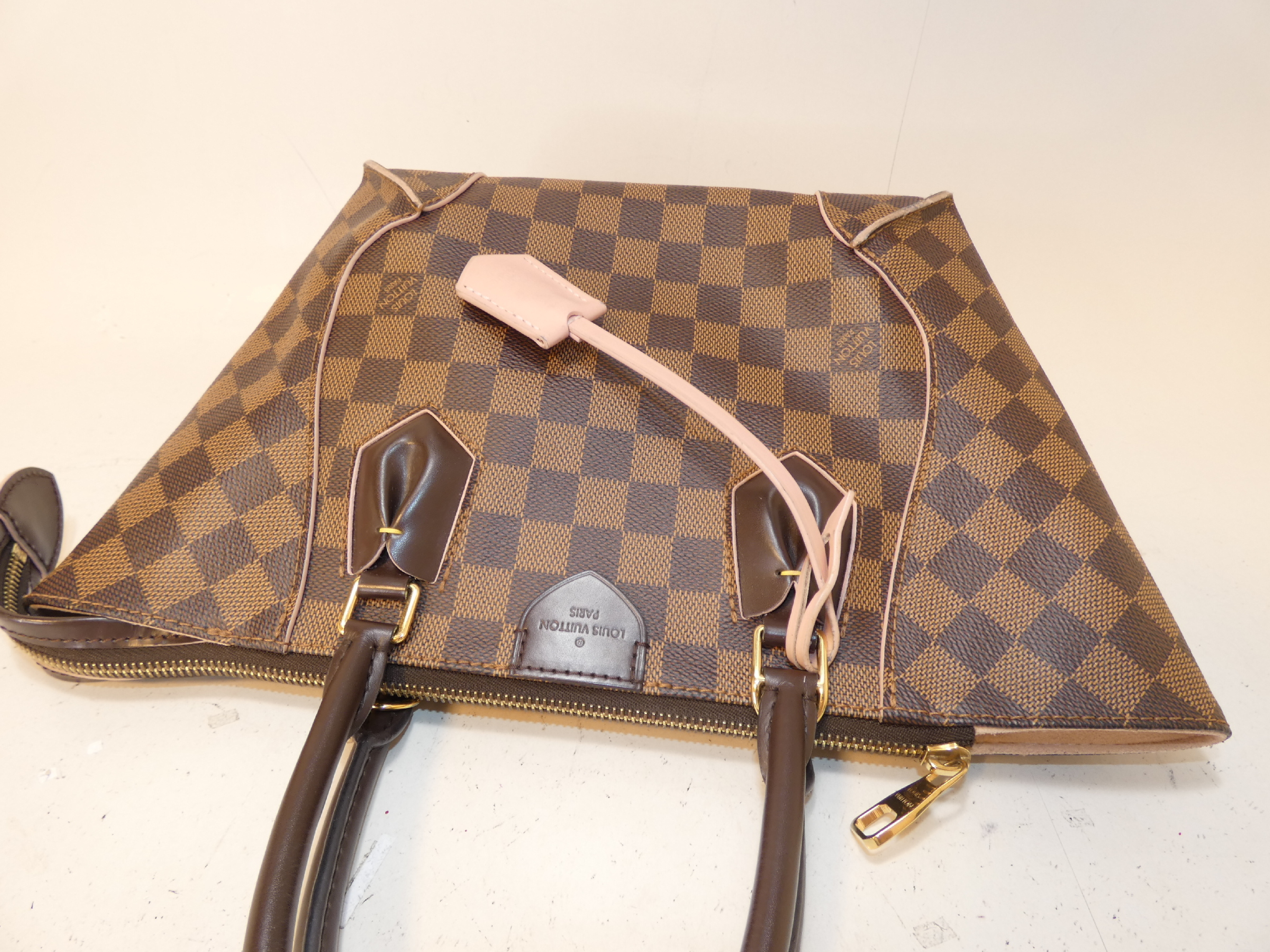 Caissa Tote PM Rose Ballerine Handbag — view 3