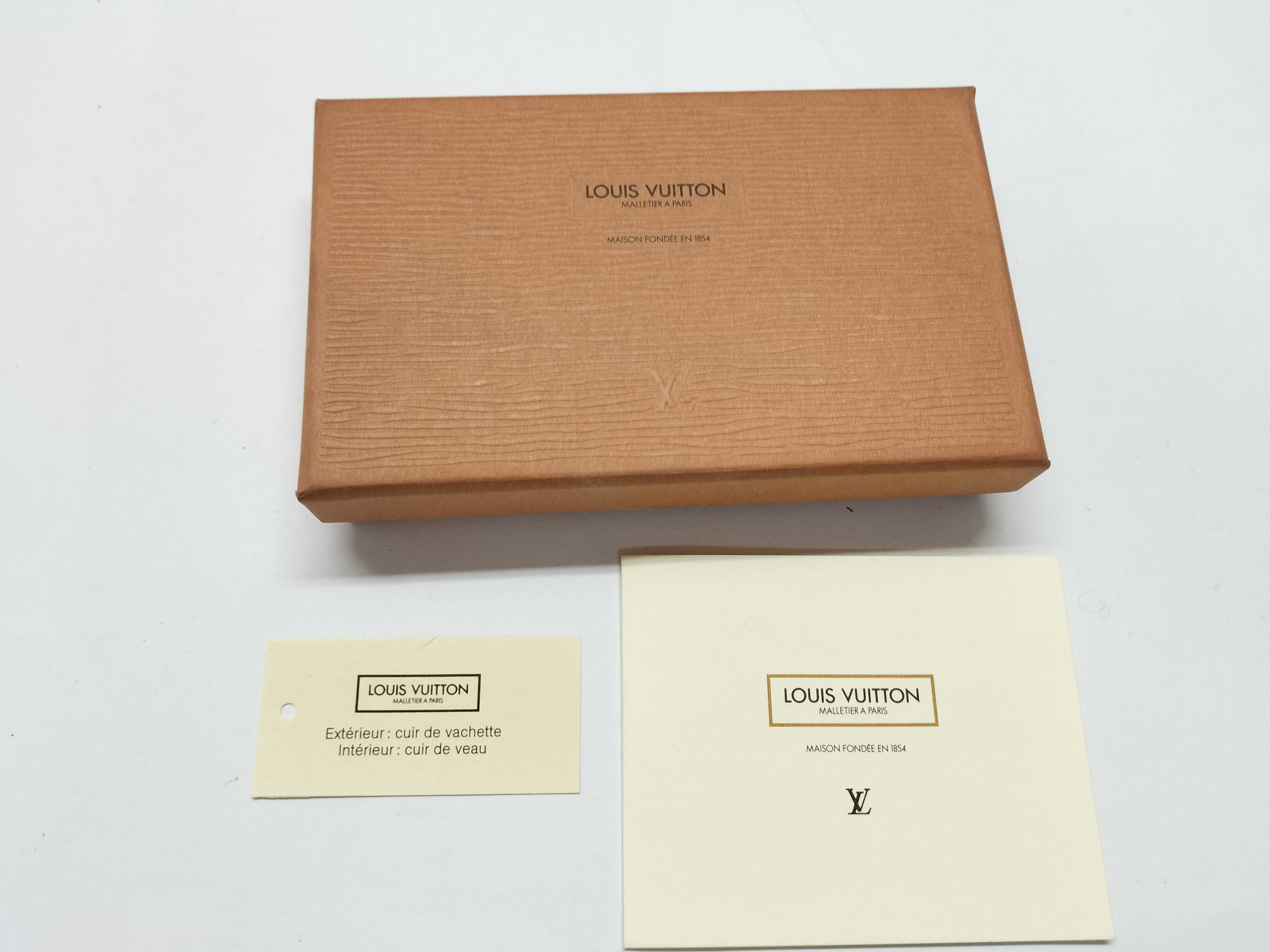 Taiga Porte 2 Cartes Vertical Wallet — view 11