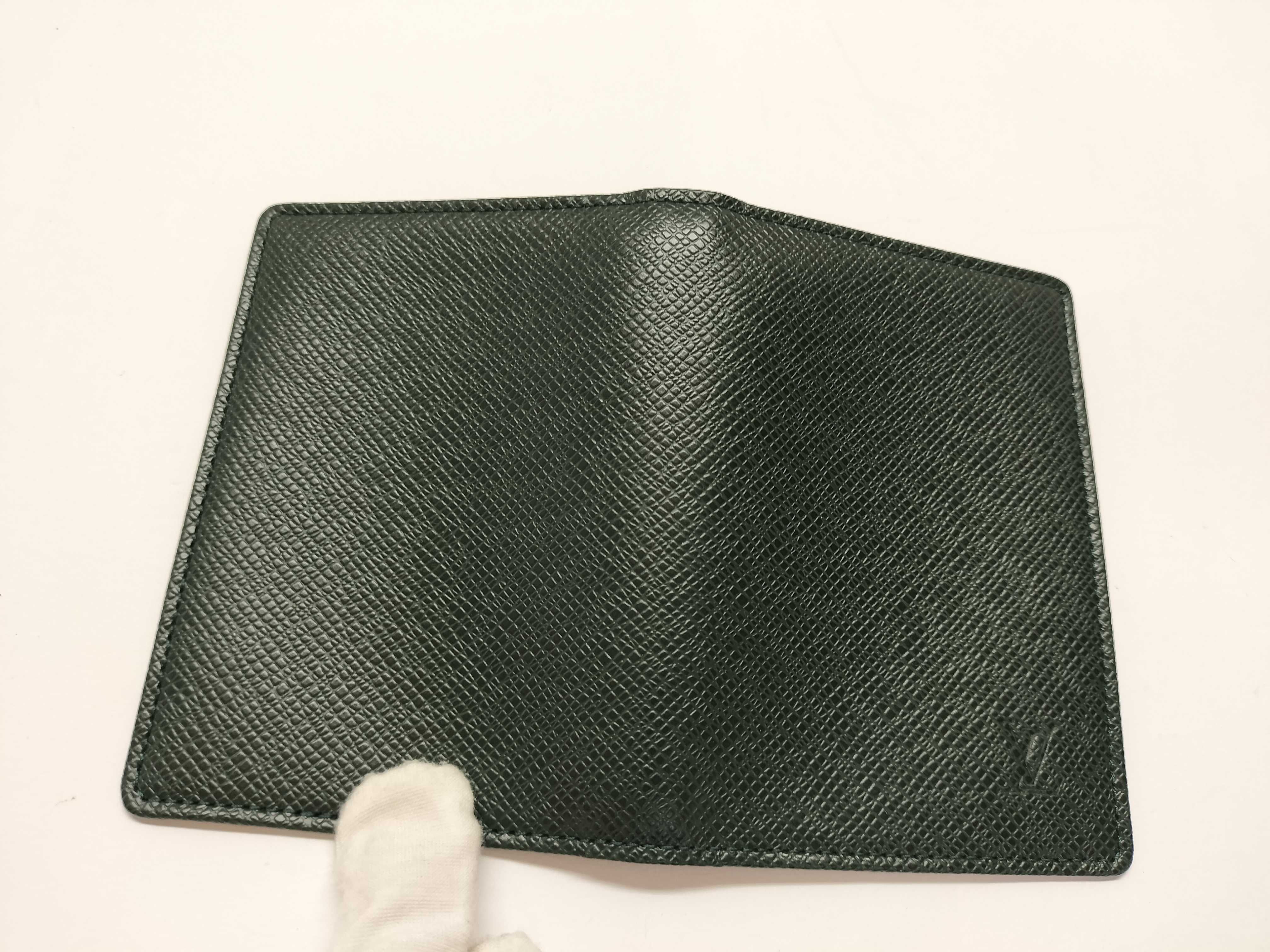 Taiga Porte 2 Cartes Vertical Wallet — view 10