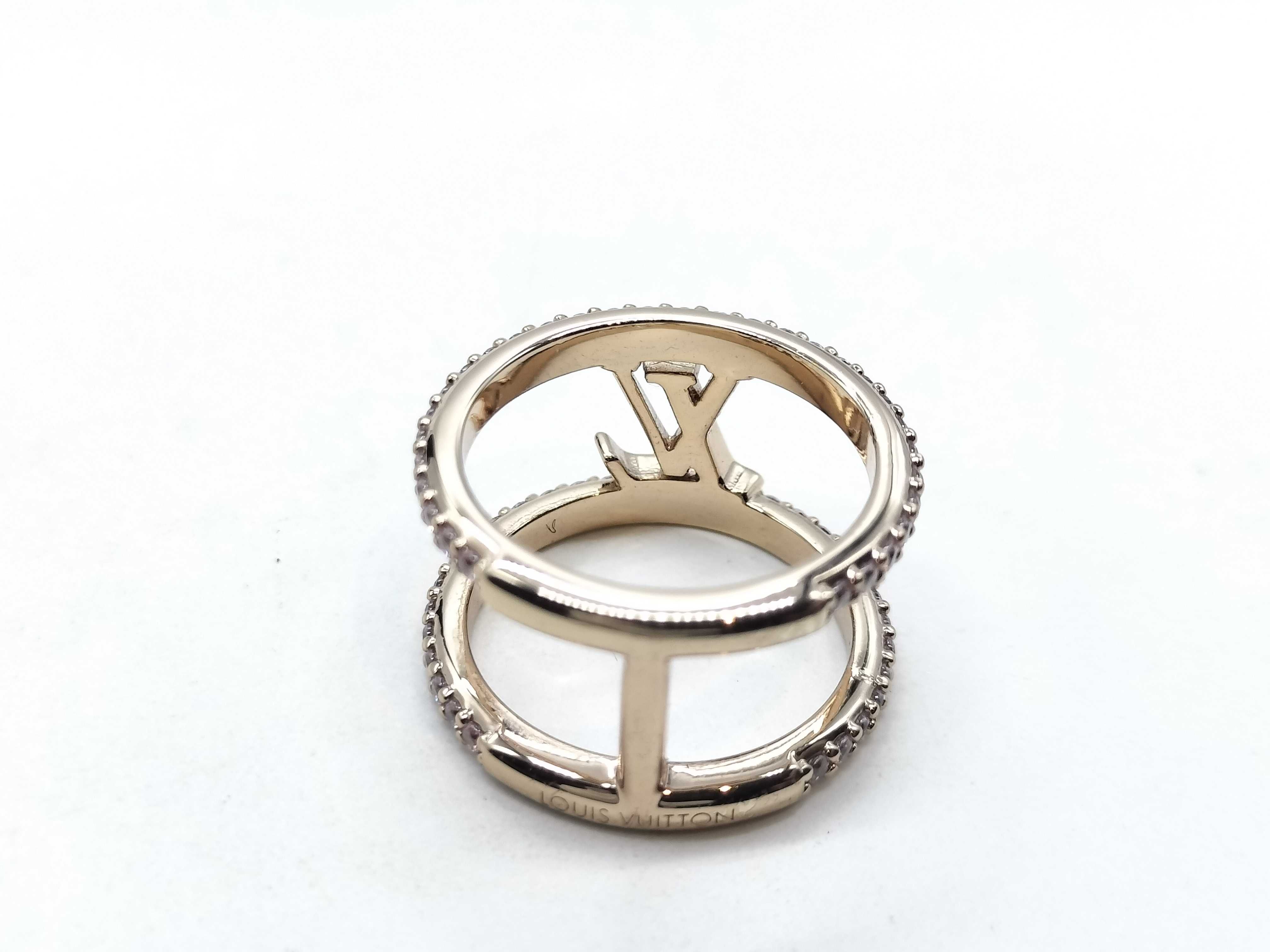 Iconic Strass M Ring — view 9