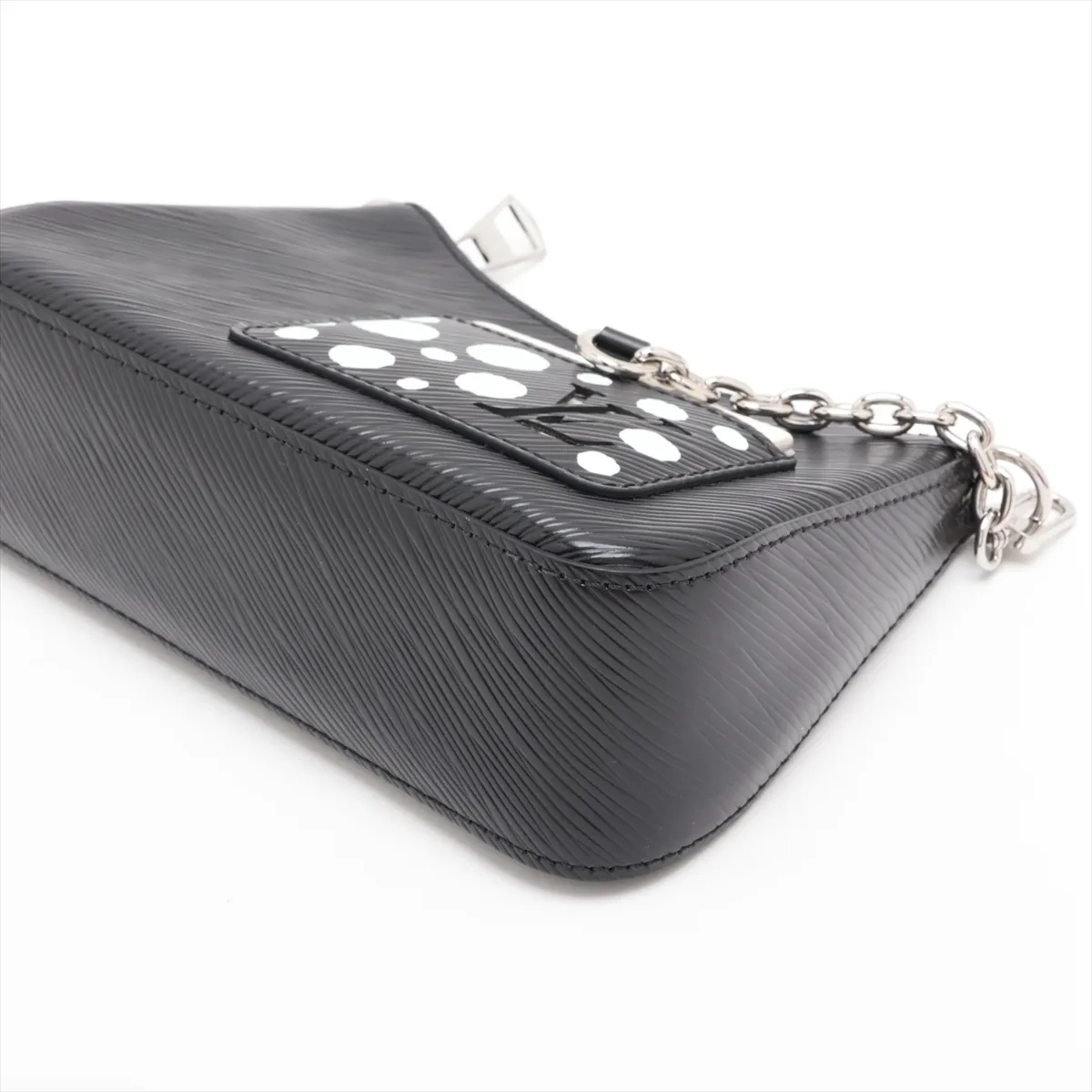 x Yayoi Kusama Epi Marellini M21703 Black x White RFID Compatible with Mirror — view 3