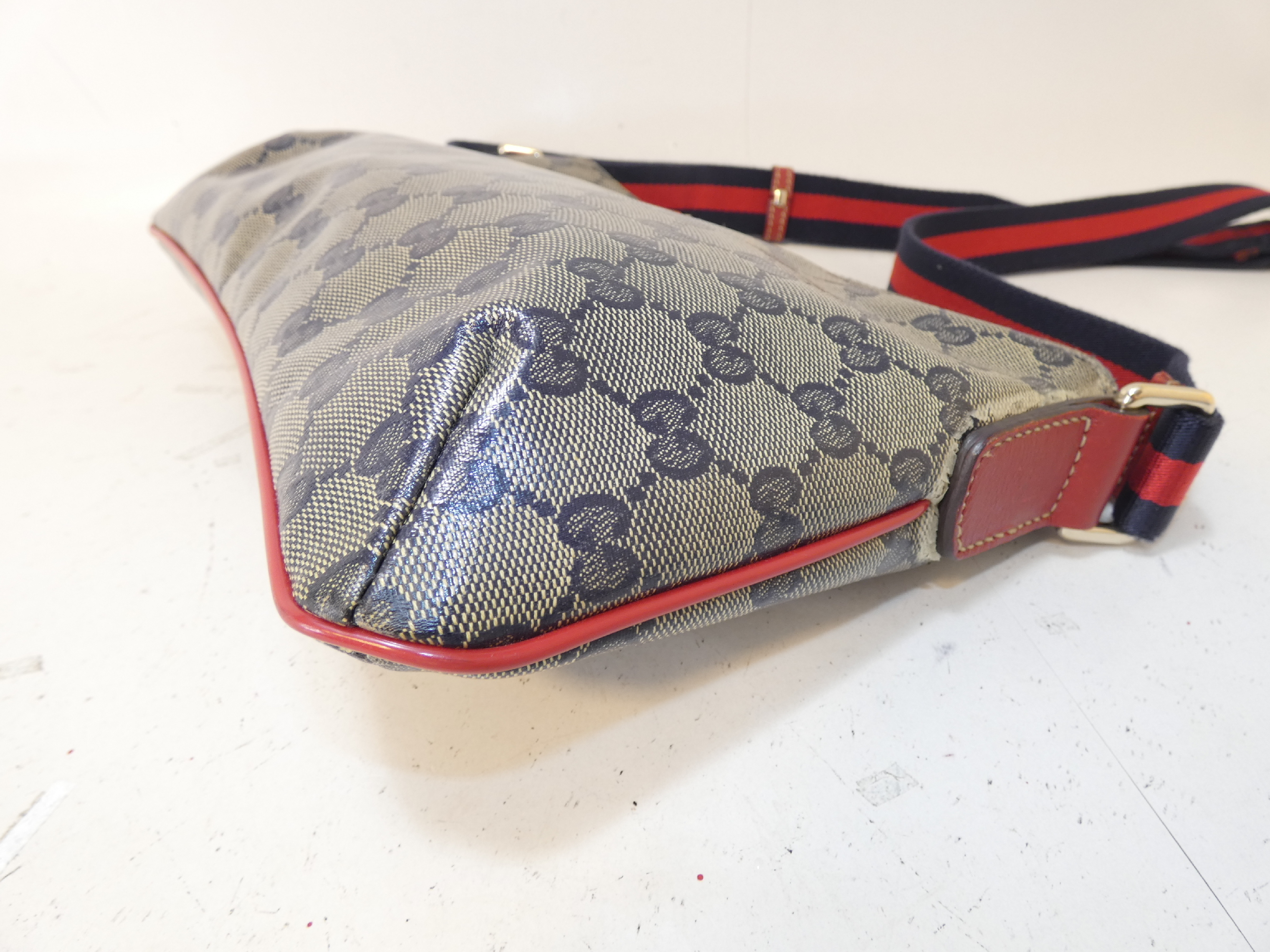 GG Crystal Body Bag Shoulder Bag — view 7