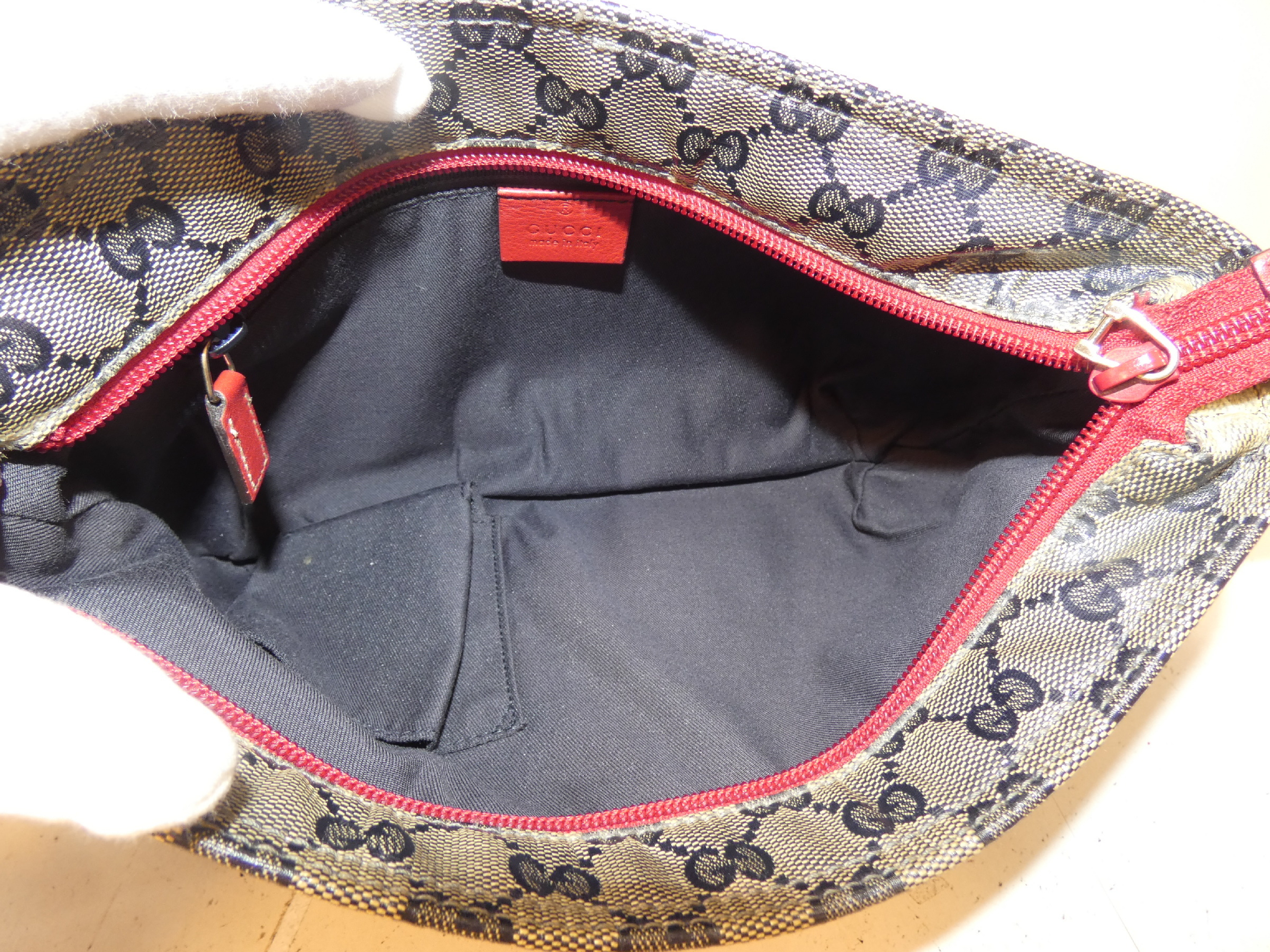 GG Crystal Body Bag Shoulder Bag — view 10
