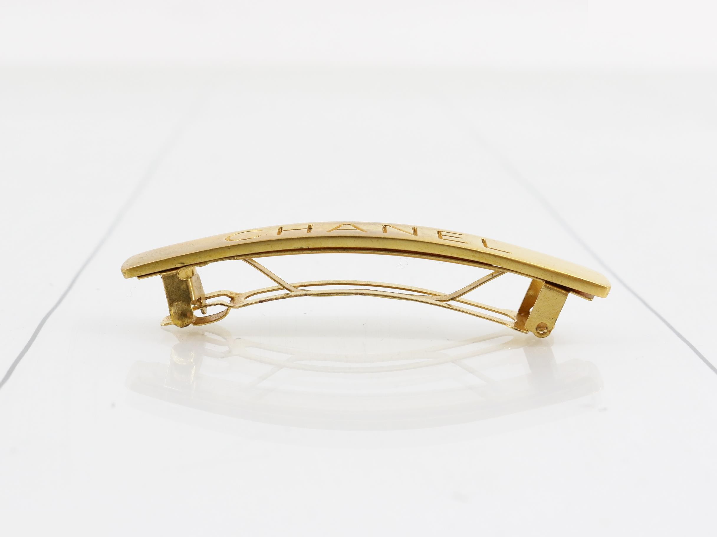 Logo hairpin gold color — view 3