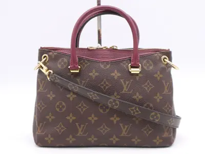 Pallas BB Raisin with shoulder strap