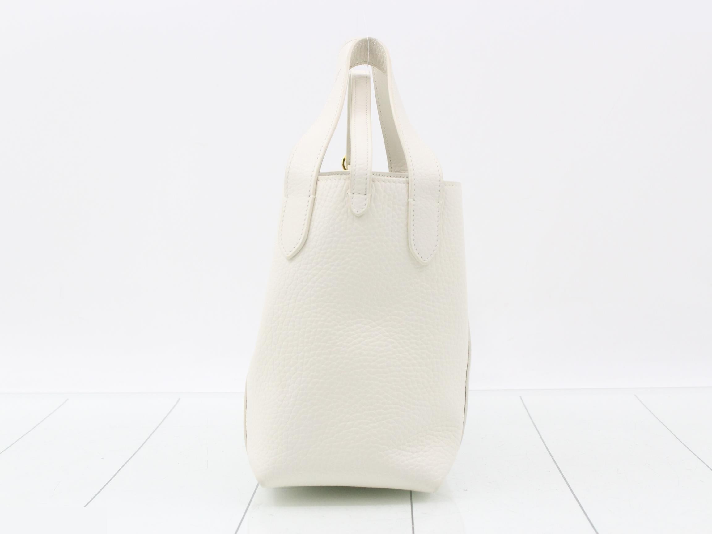 Signature Bucket White Leather 2-Way Shoulder Bag — view 4