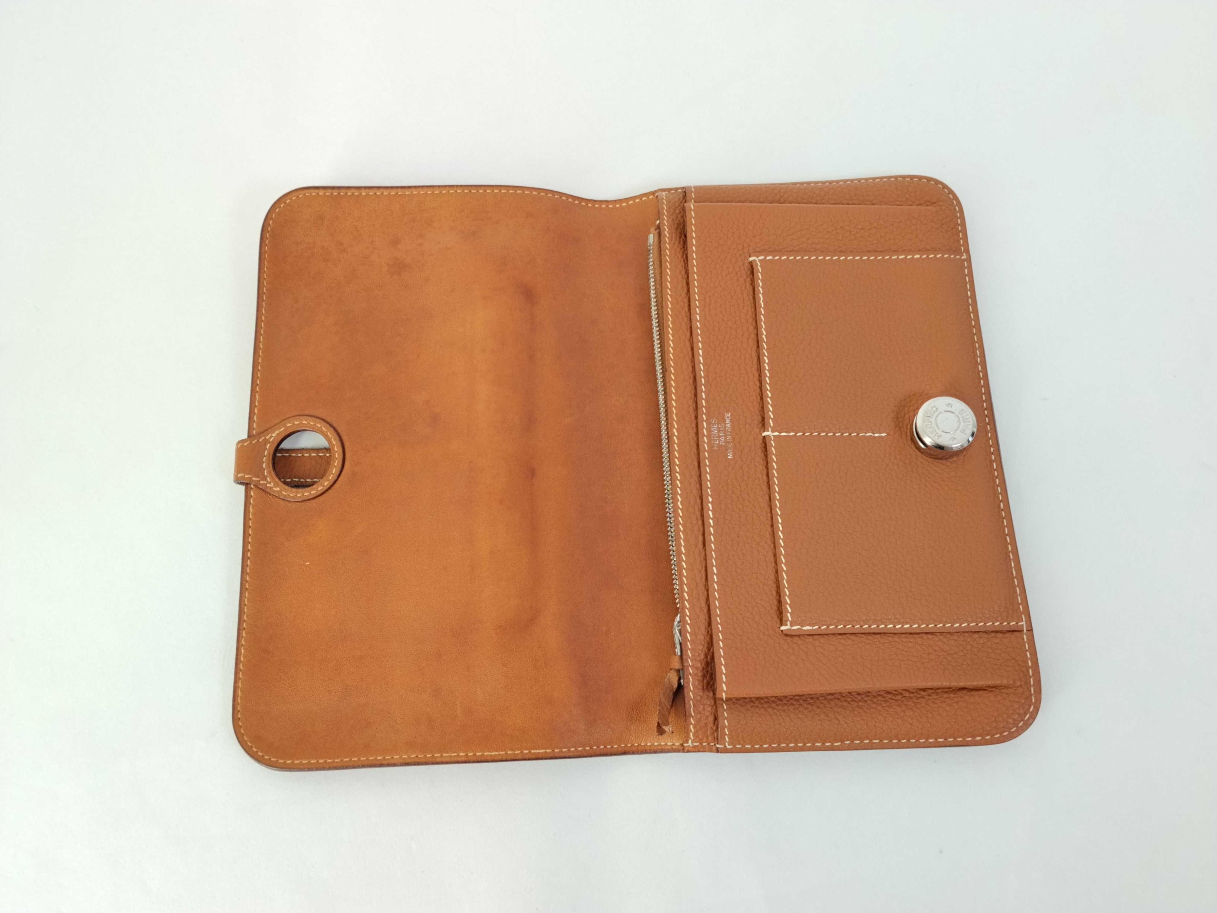 Dogon GM Long Wallet, Leather, Silver Hardware, Stamped — view 8