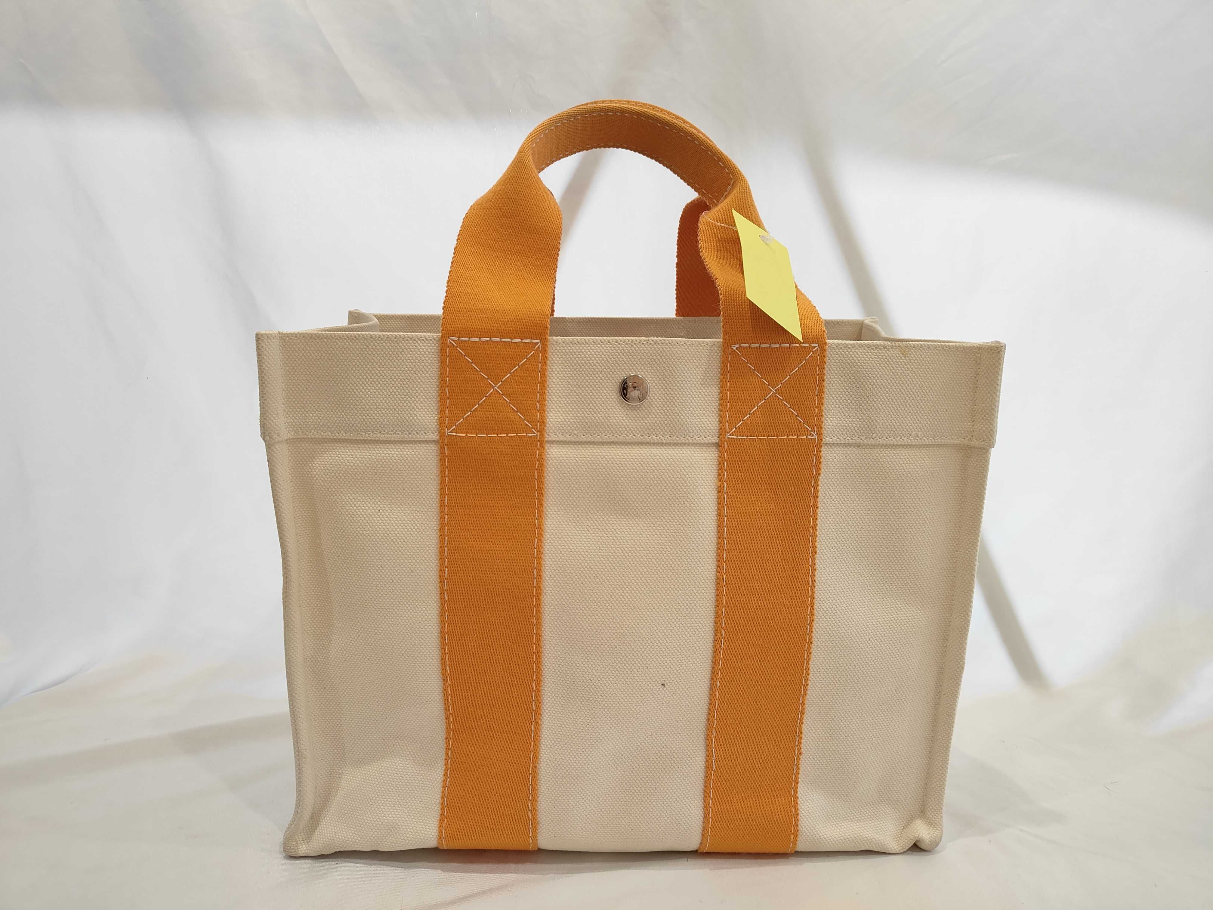 Bora PM Tote Bag