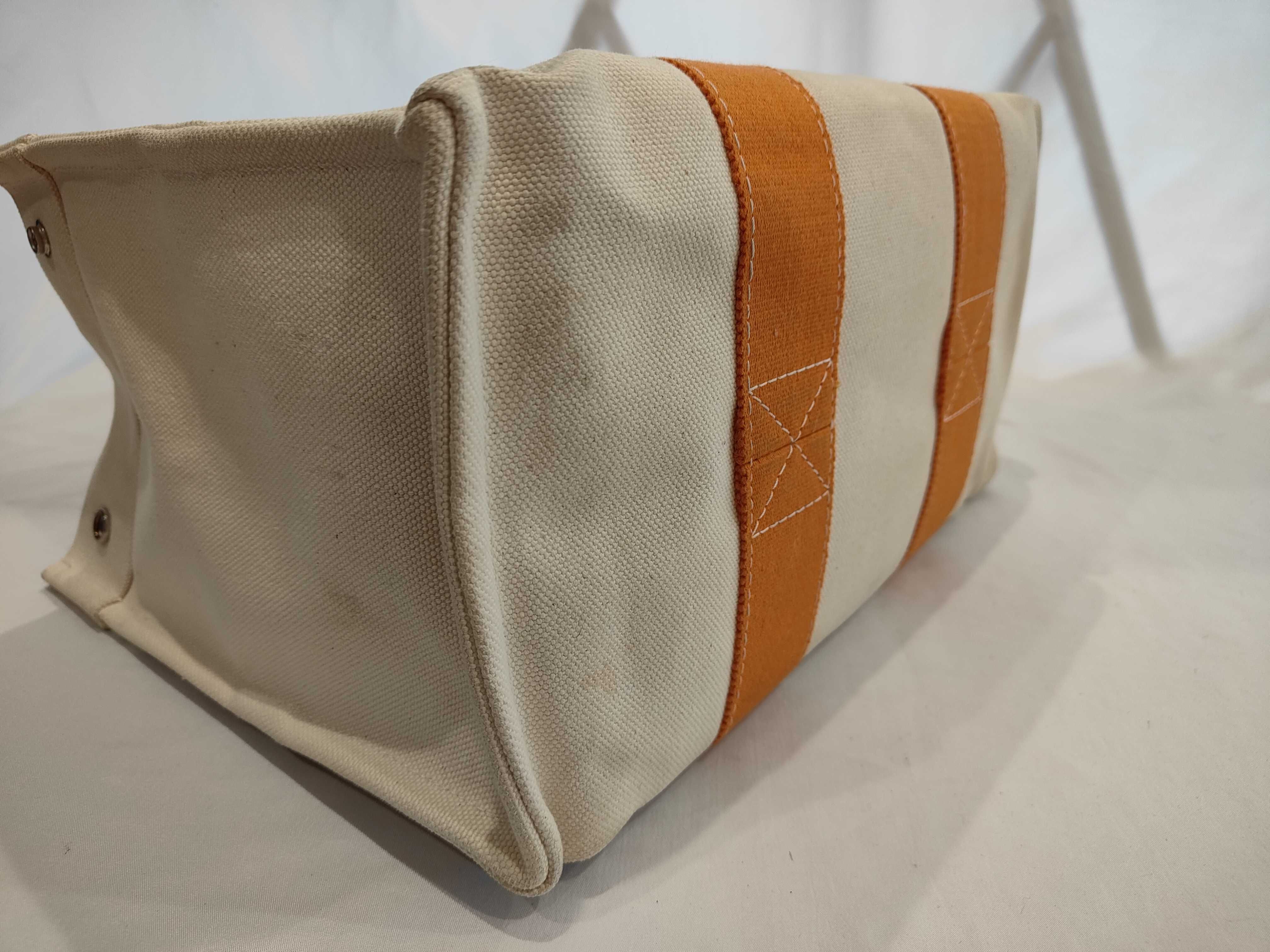 Bora PM Tote Bag — view 4