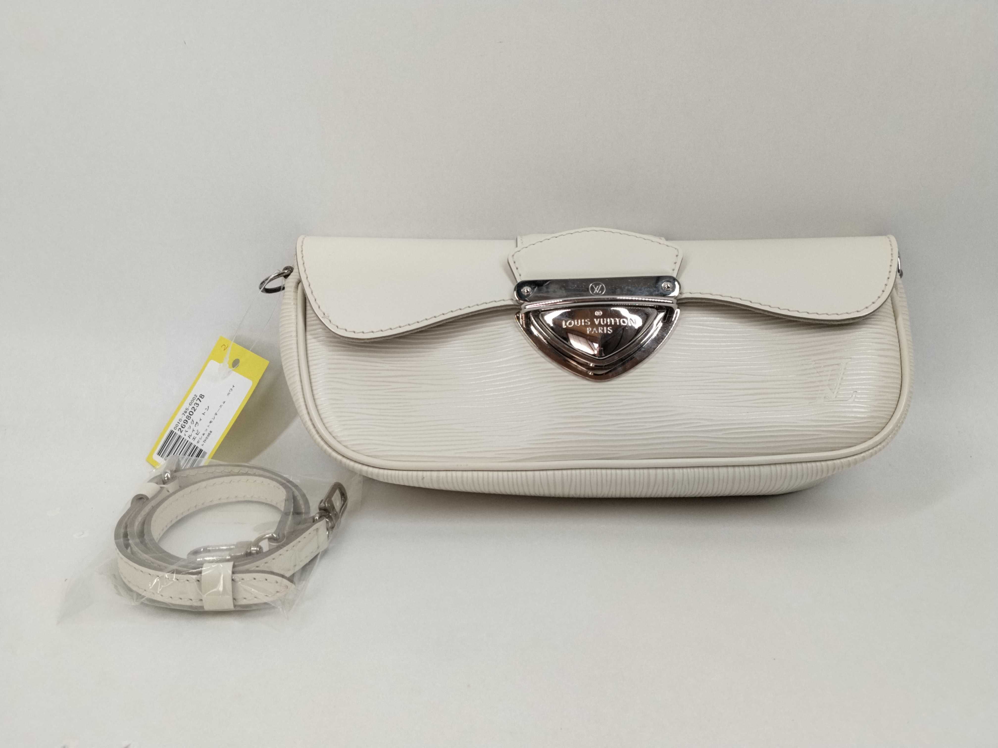 Epi Pochette Montaigne White Shoulder Bag