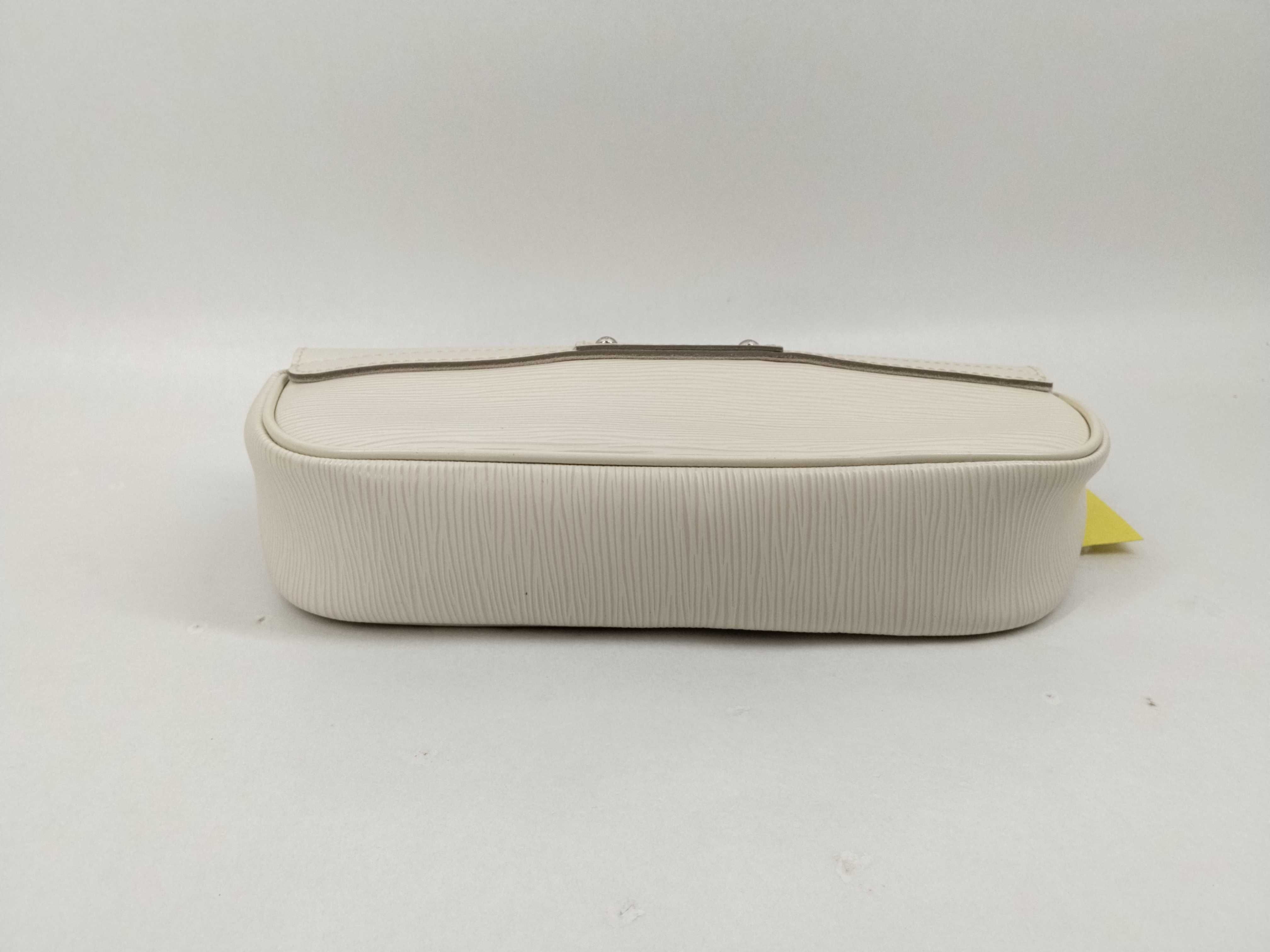 Epi Pochette Montaigne White Shoulder Bag — view 3