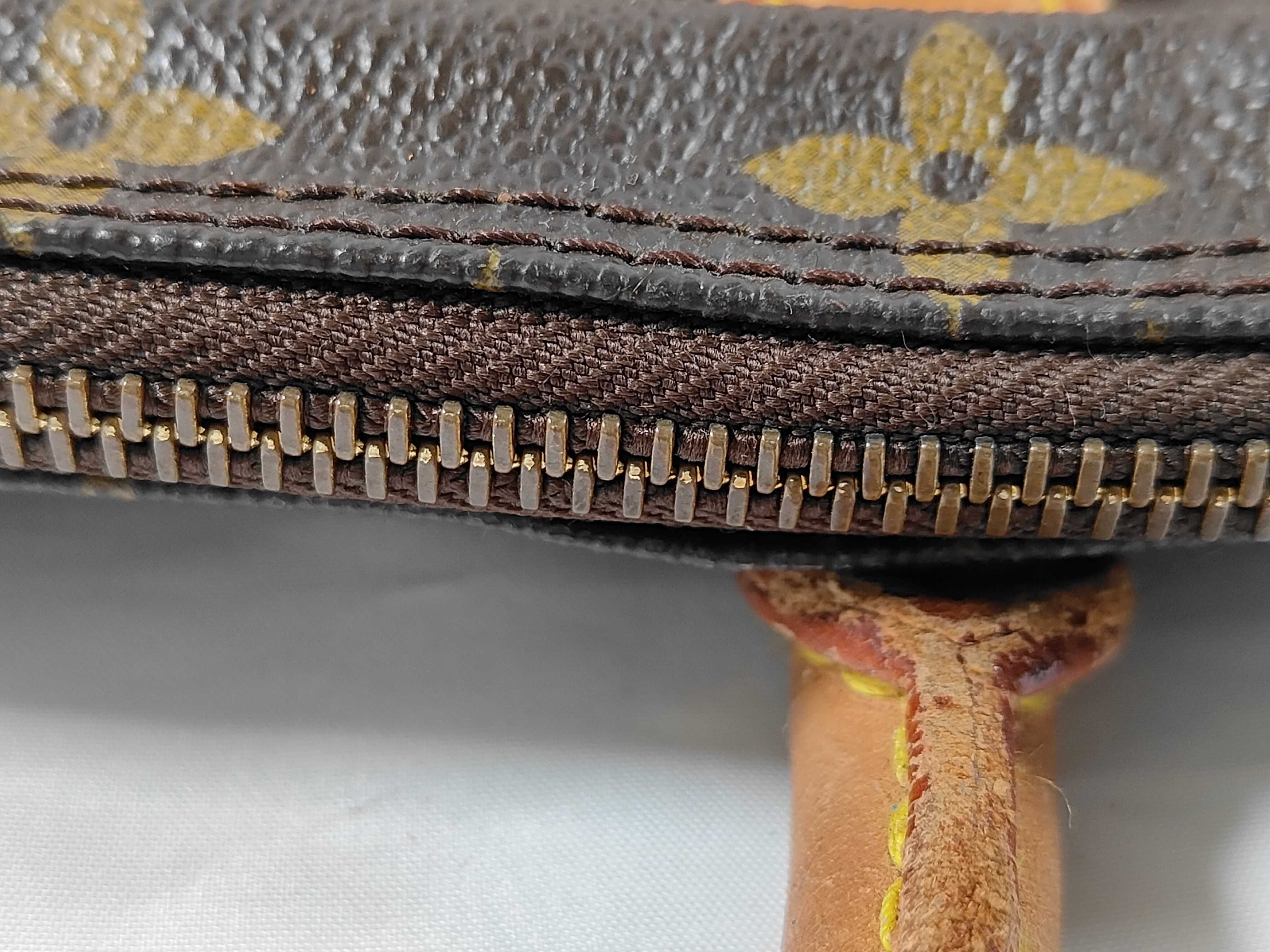 Monogram M40226 Porte Documents Voyage Business Bag — view 7