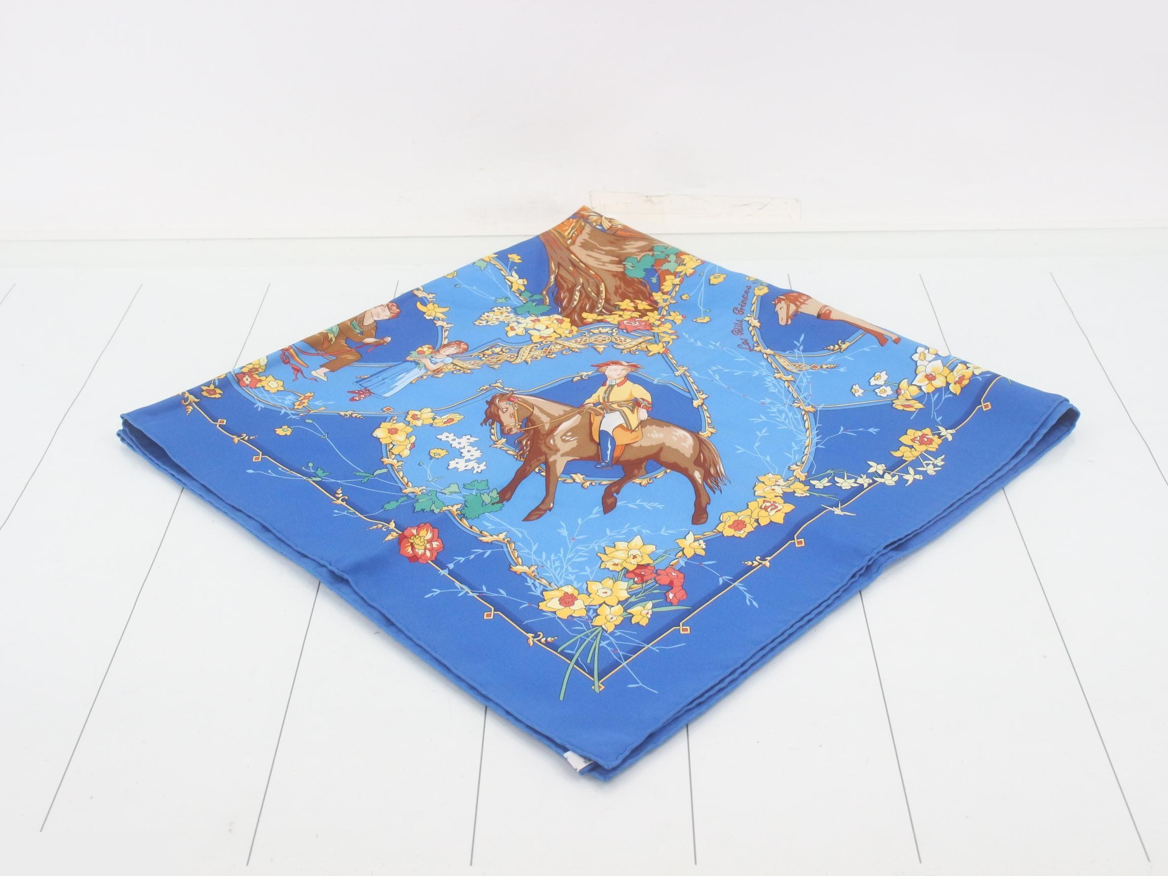 Carre 90 Les Petits Princes (The Little Princes) Scarf — view 2