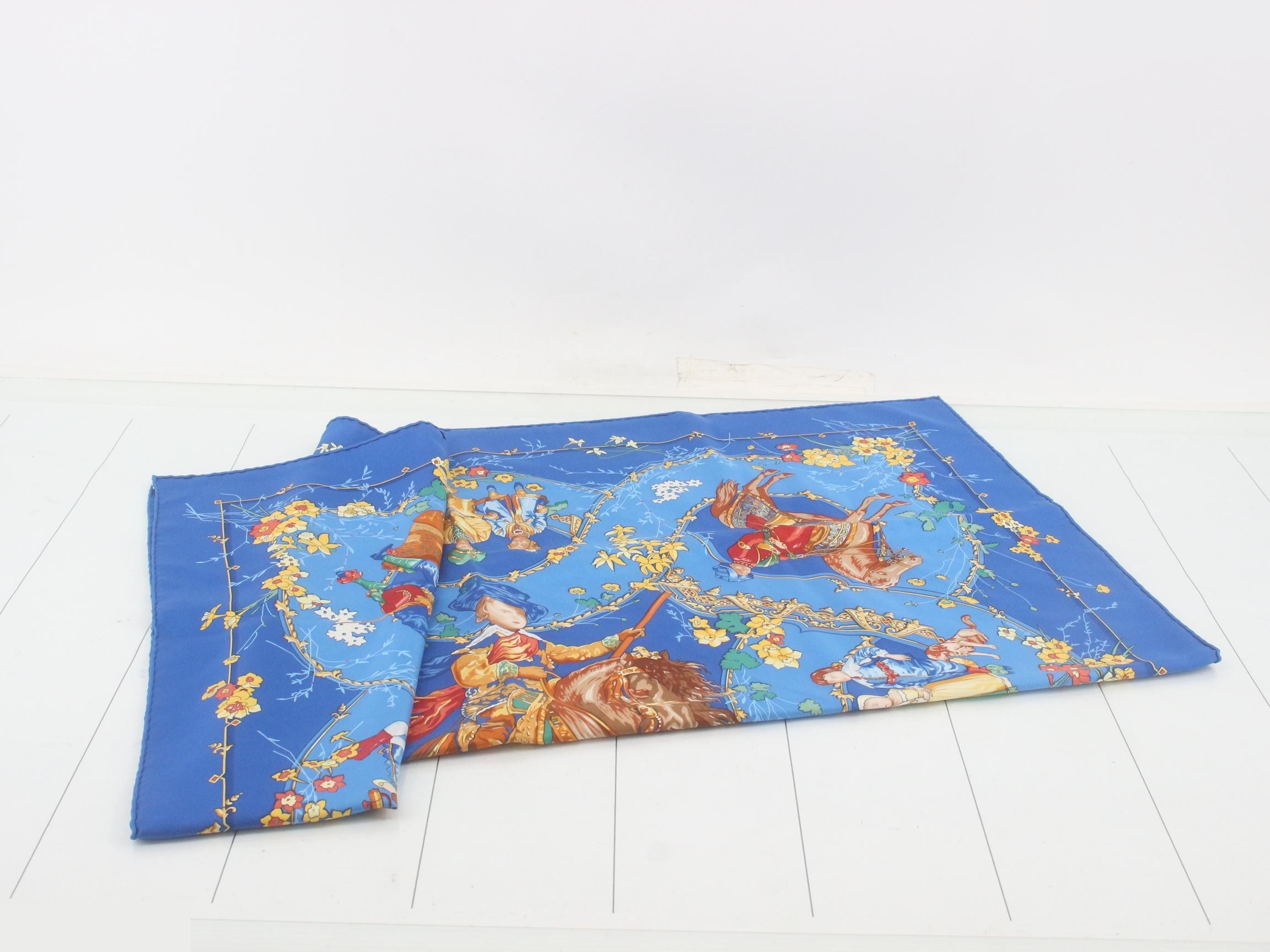Carre 90 Les Petits Princes (The Little Princes) Scarf — view 3