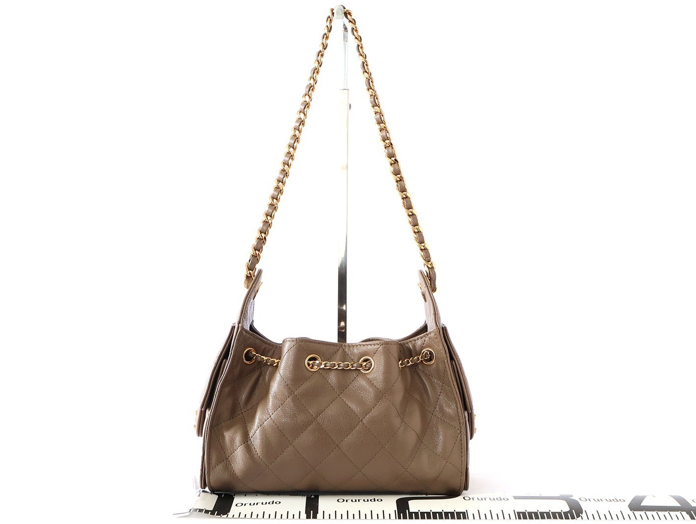 25 Leather Chain Shoulder Bag, Khaki — view 2