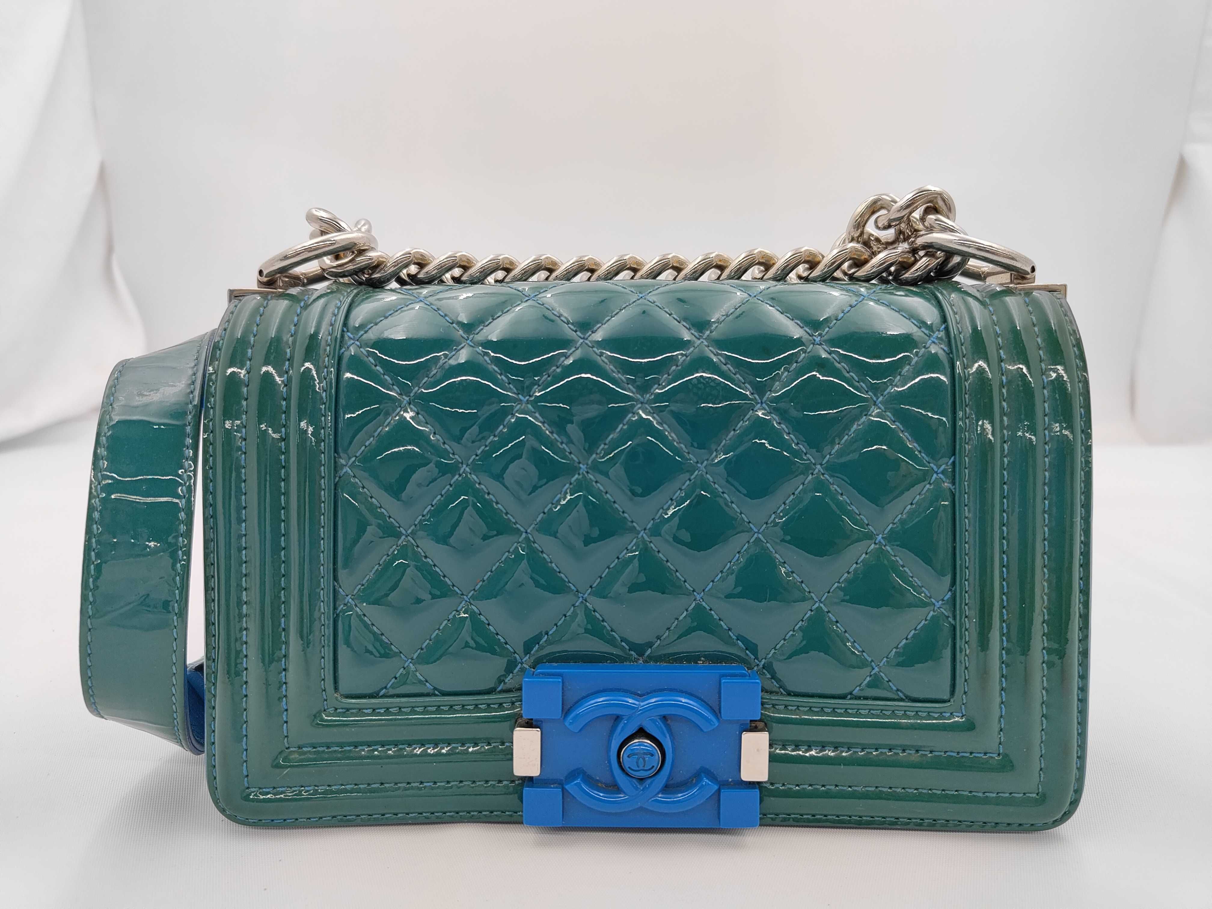 shoulder bag