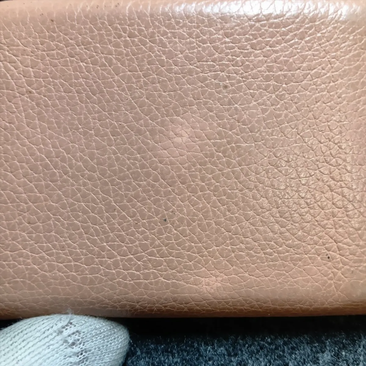 Taurillon Portefeuille Lock Mini M63978 UB0199 Rose Valley x Blommite x Noir Compact Wallet — view 10
