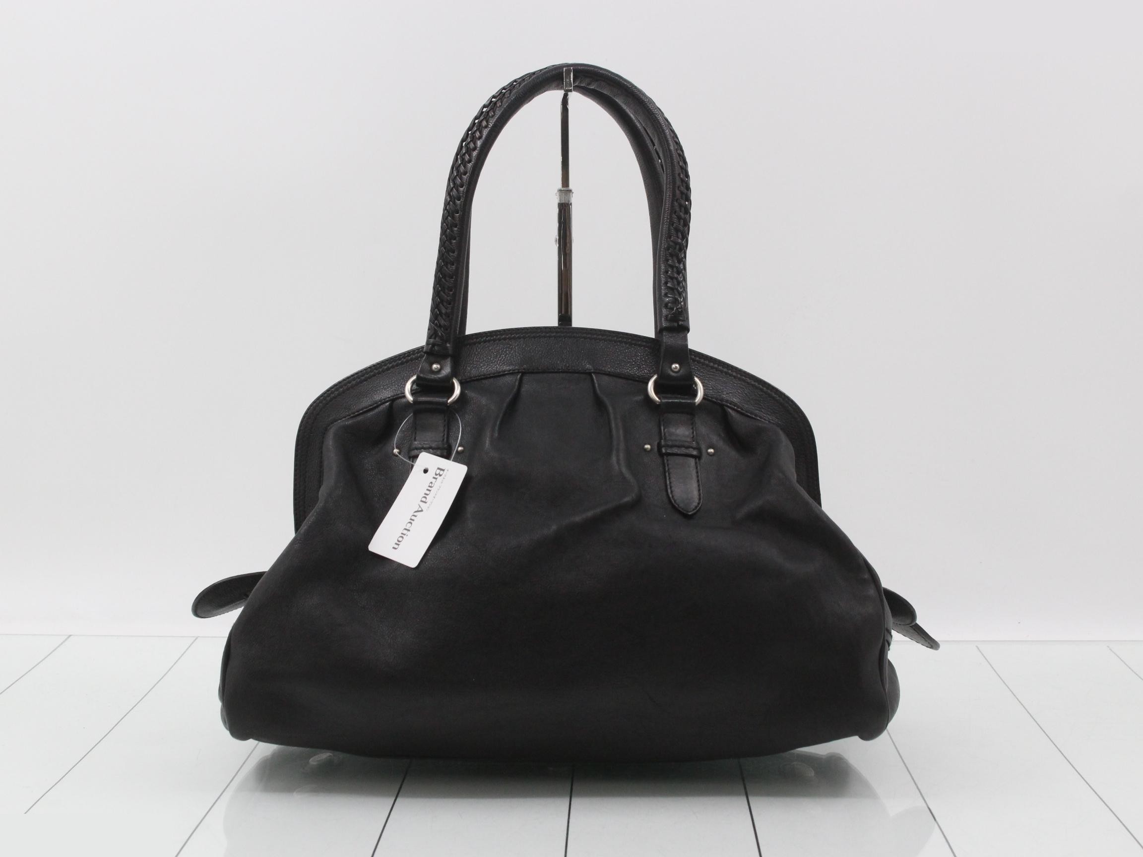 Vintage black handbag — view 2