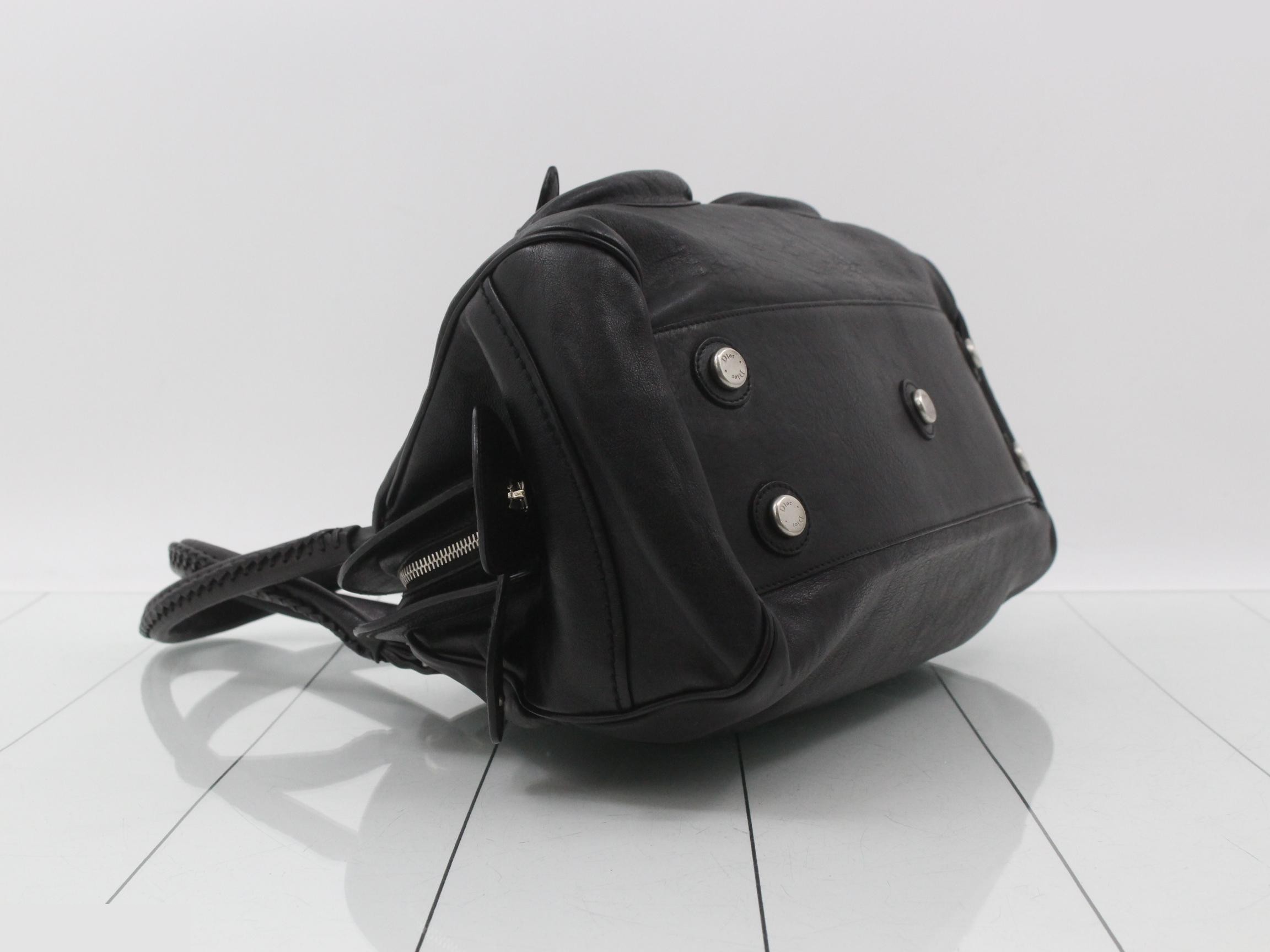 Vintage black handbag — view 5