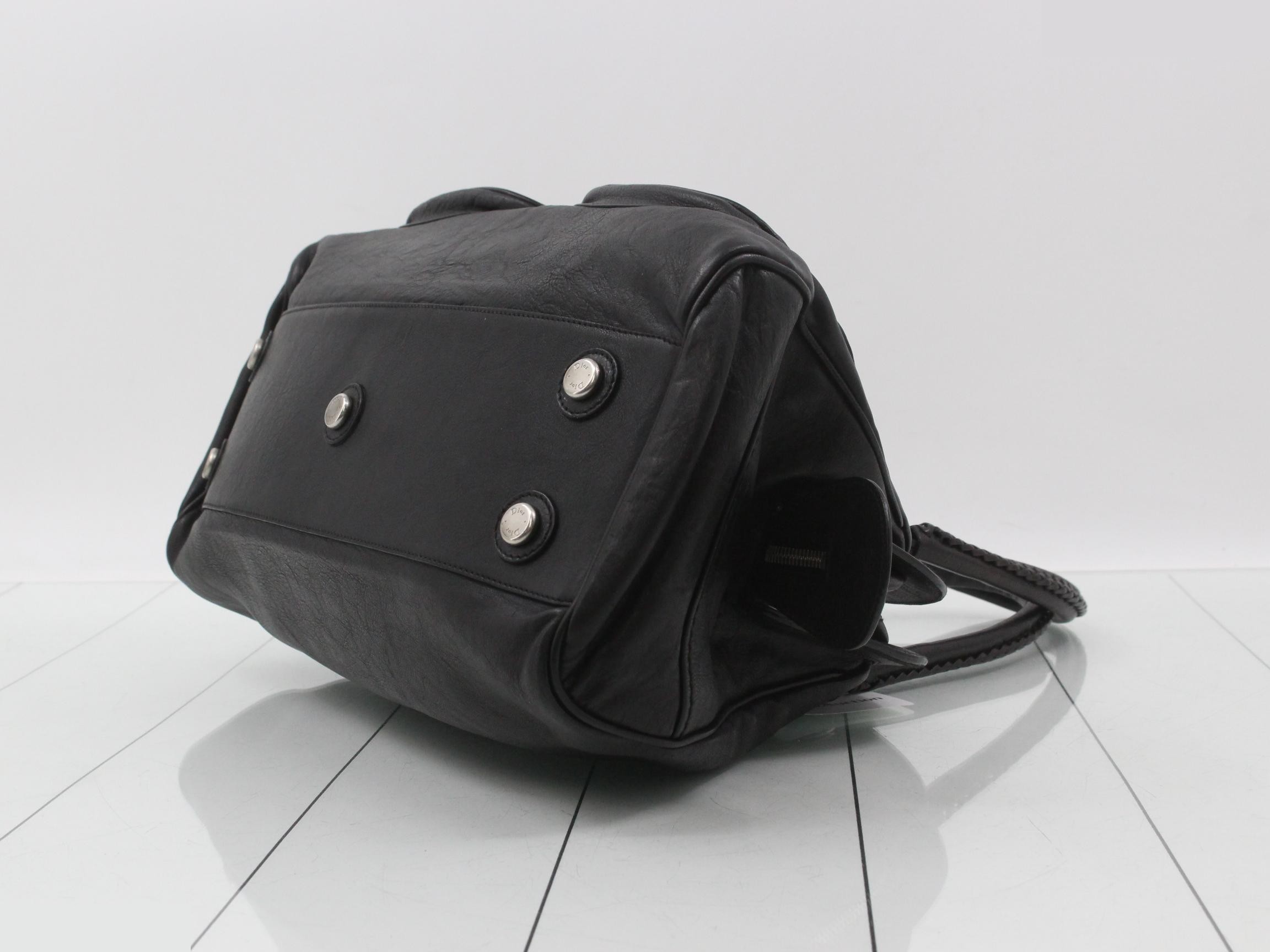 Vintage black handbag — view 6