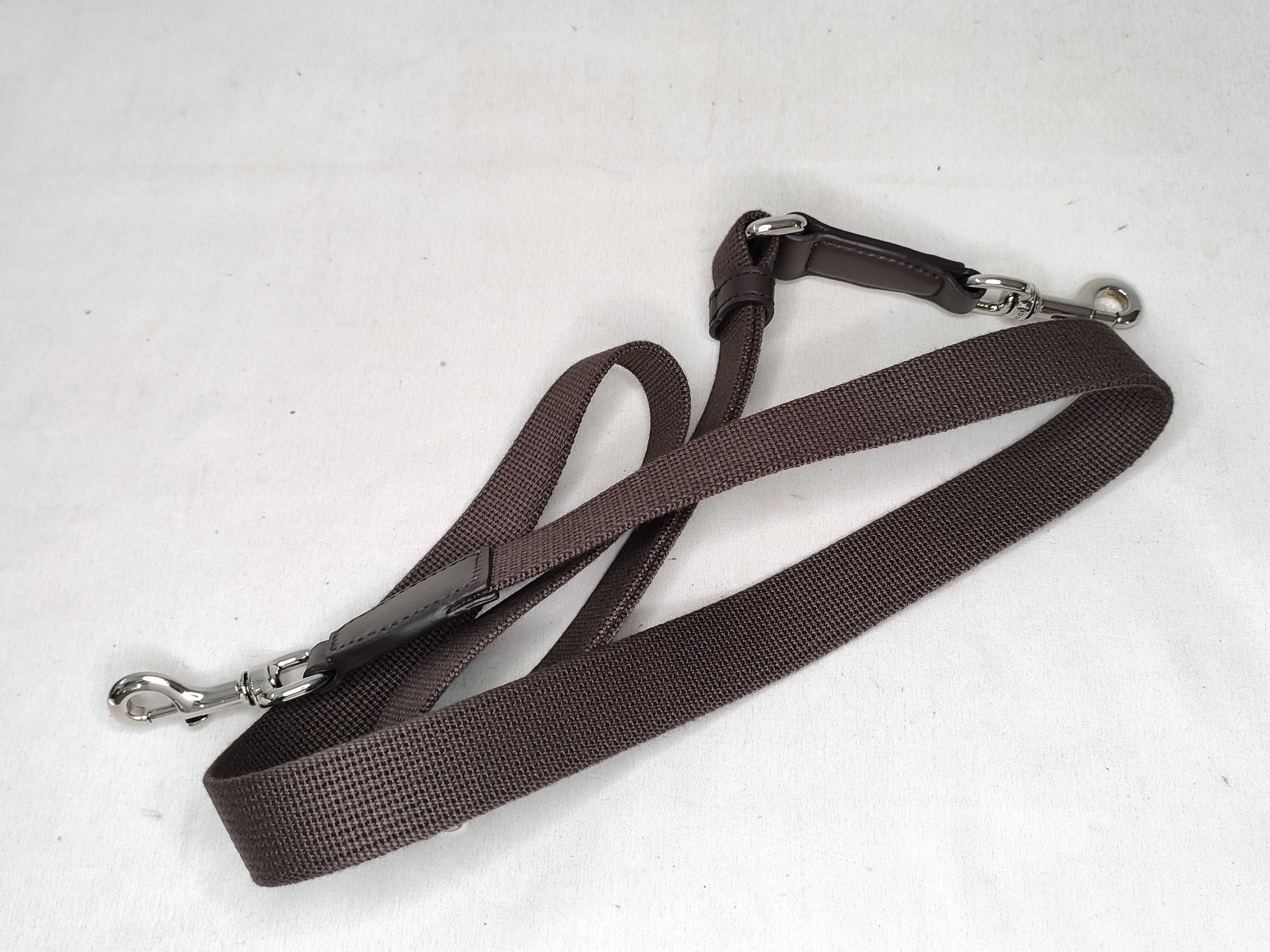 GG canvas unused GG shoulder bag — view 3