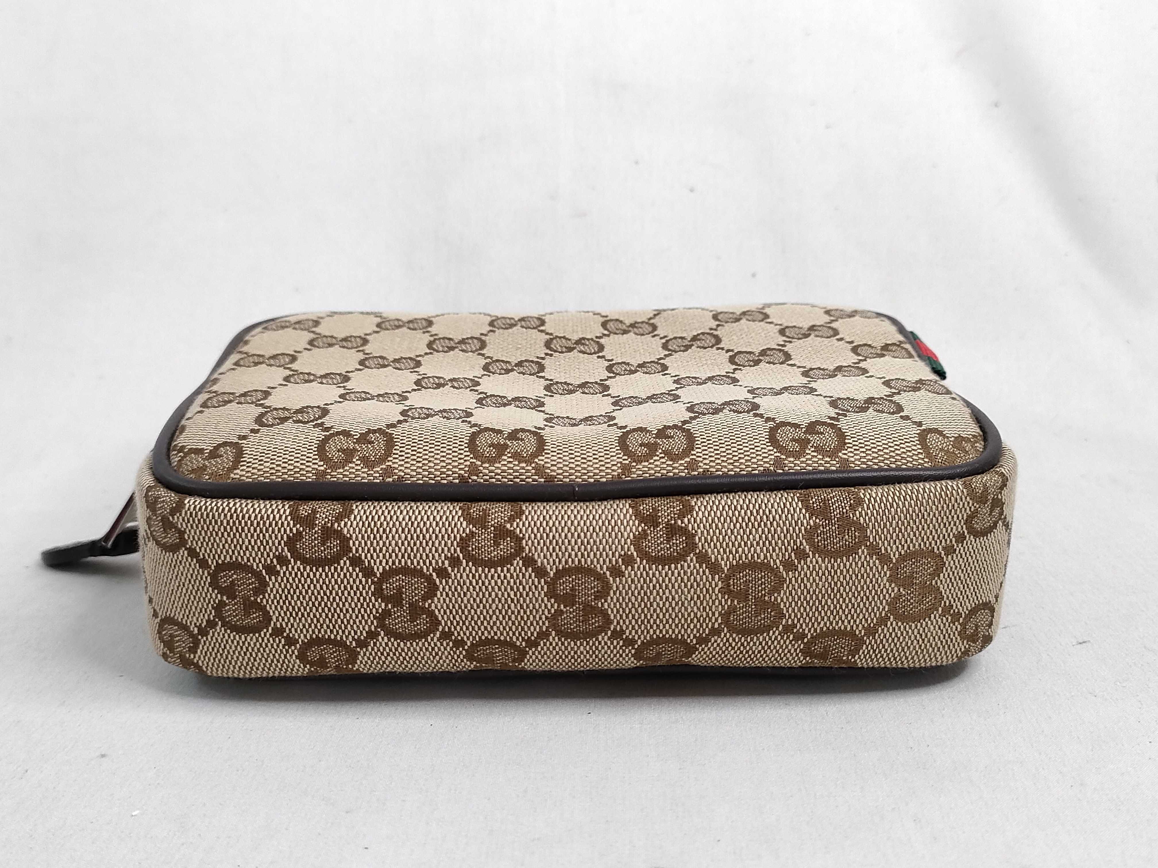 GG canvas unused GG shoulder bag — view 7