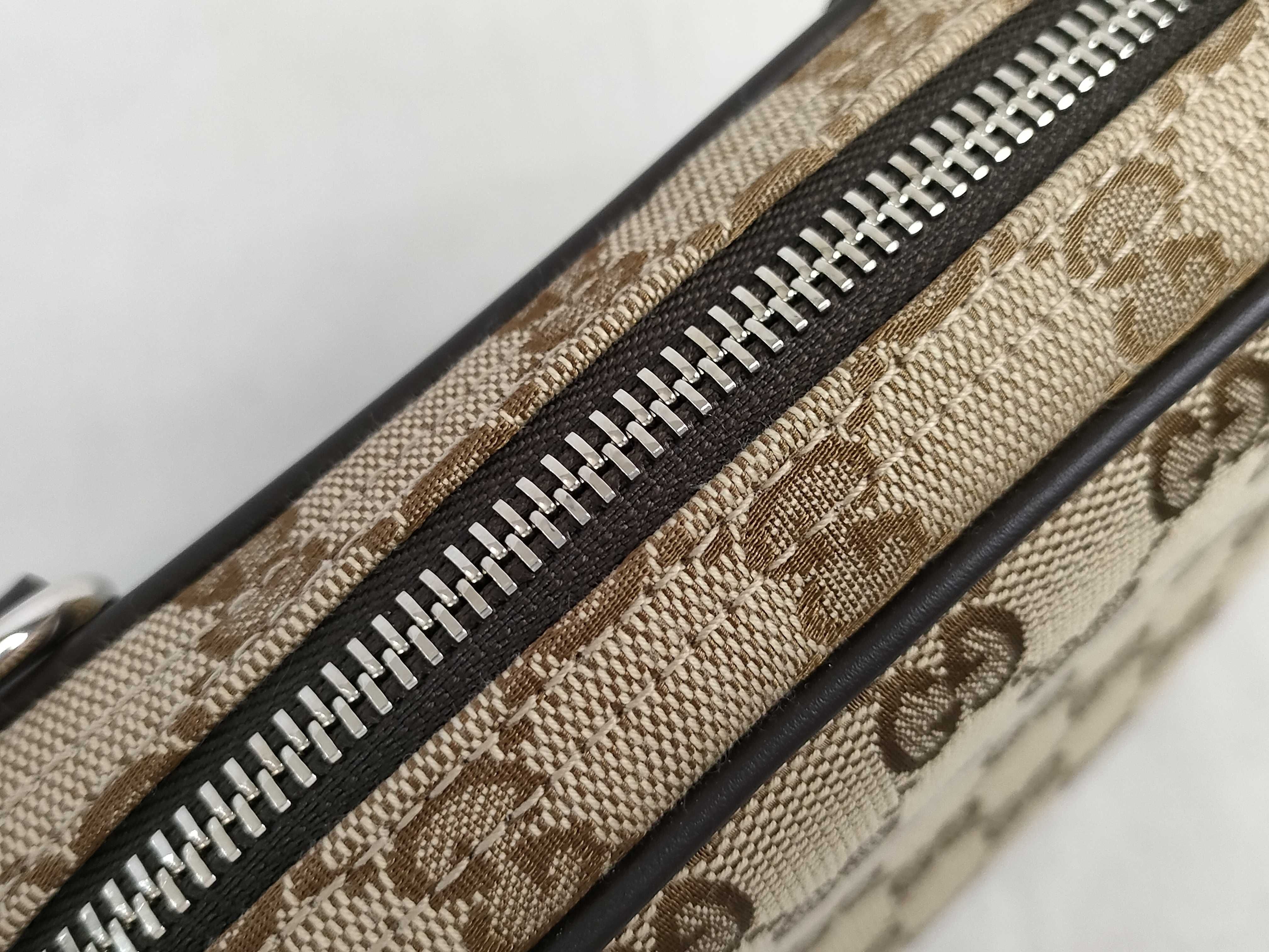 GG canvas unused GG shoulder bag — view 8