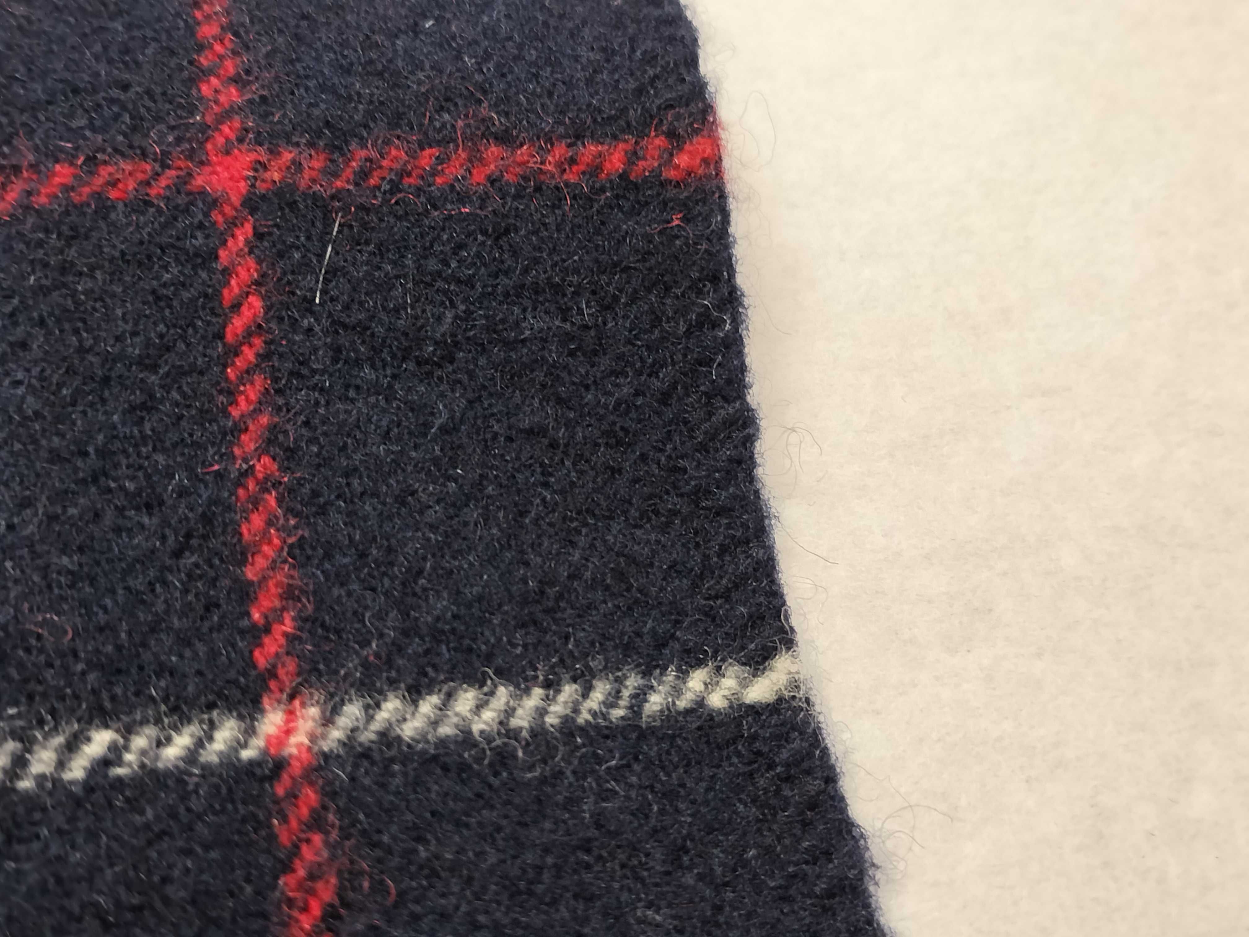 Nova Check Lap Blanket Shawl Navy Other Accessories — view 9
