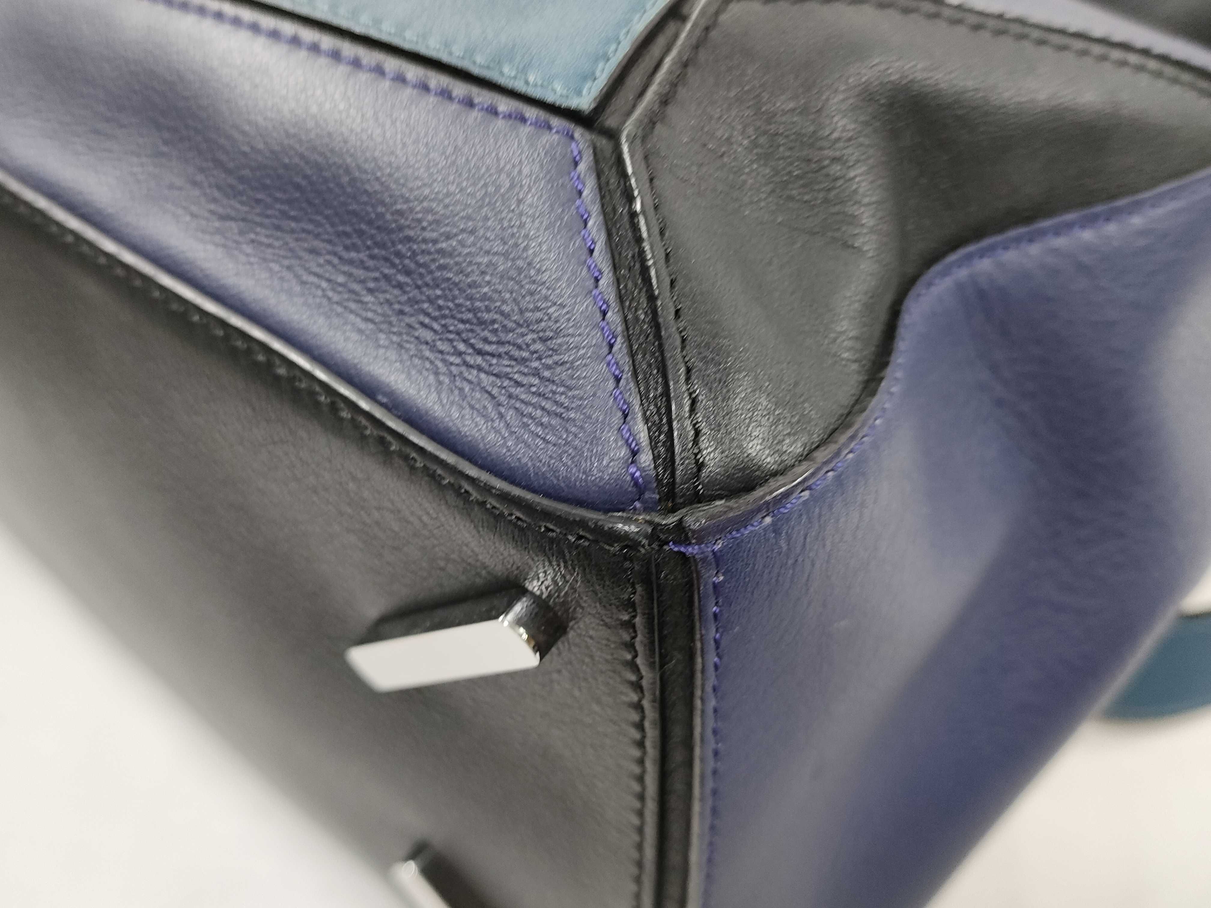 Puzzle Medium Leather 2-Way Handbag Navy Black ST Handbag — view 9
