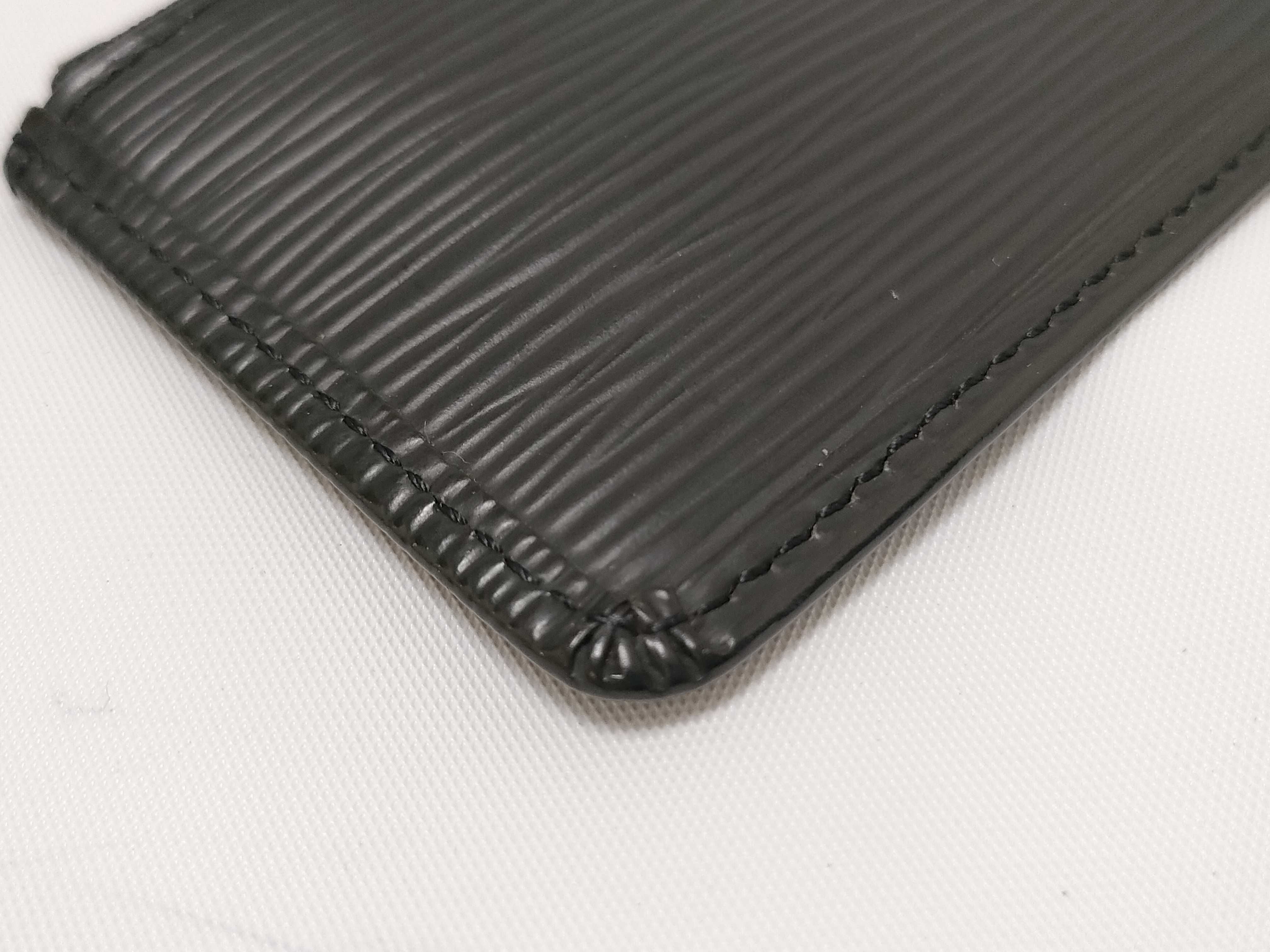 Epi Pochette Clé M63802 Key Case — view 6