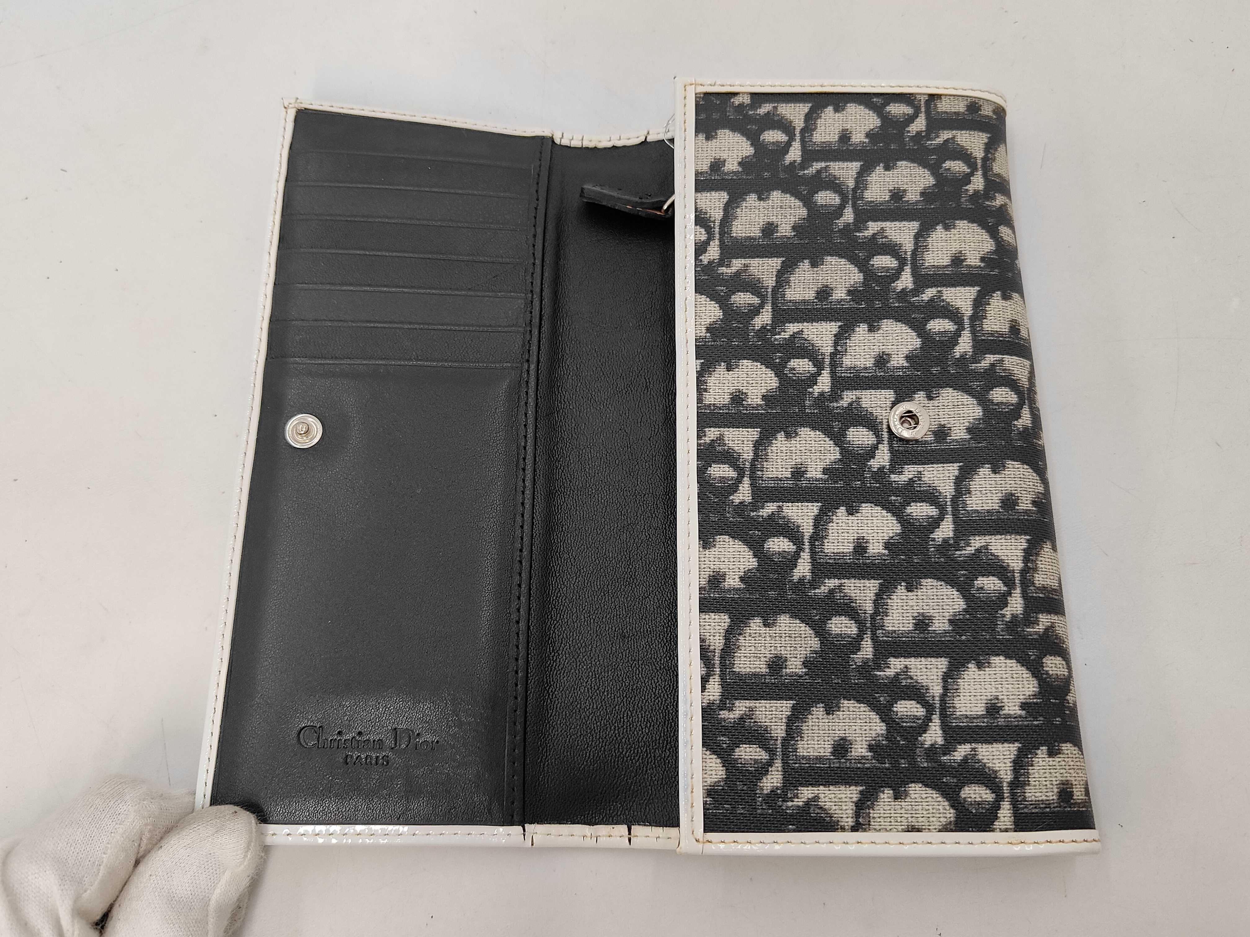 long wallet — view 6