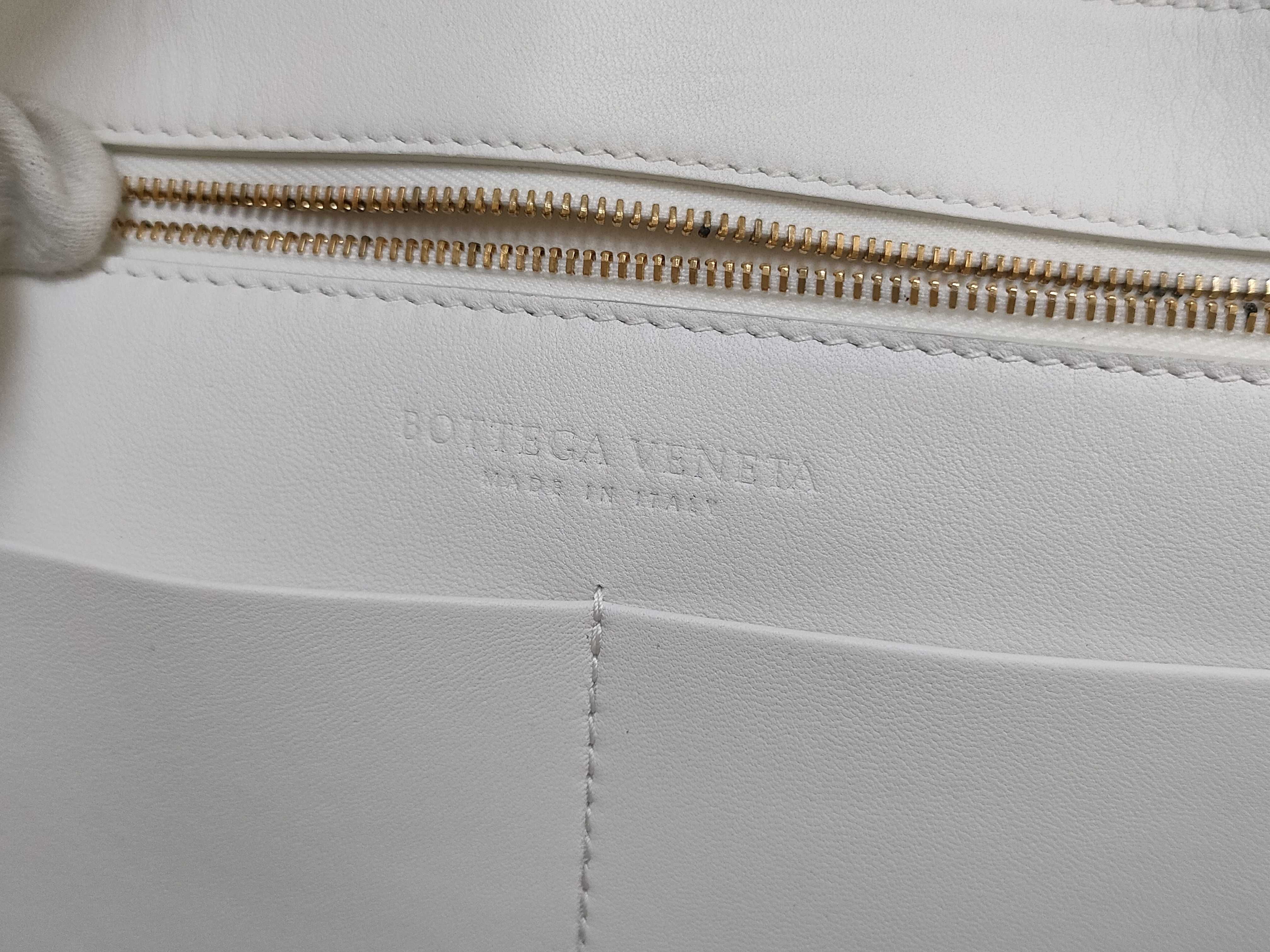BV Bottega Veneta Arco Shoulder Bag Tote Bag — view 9