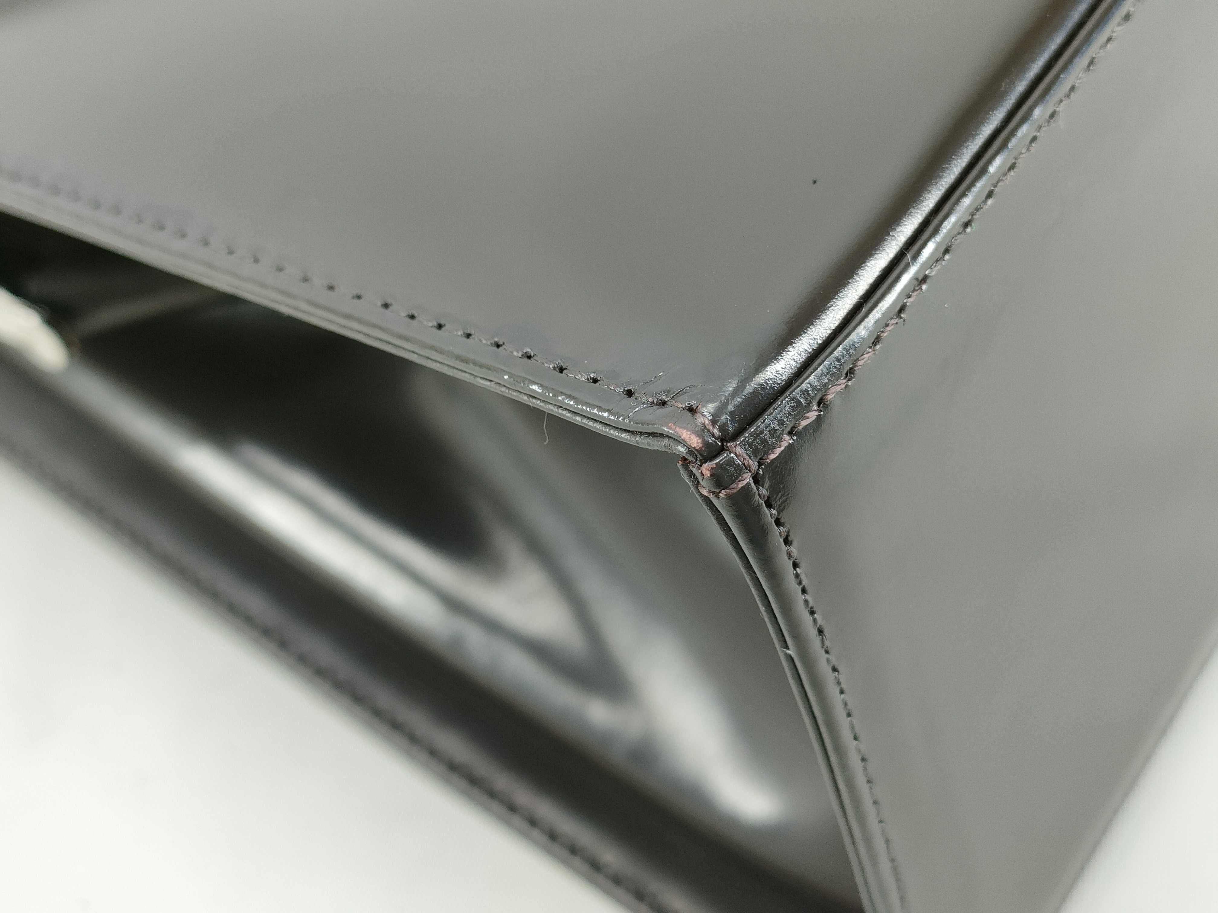 Tote Bag Clasp Tote Bag — view 4