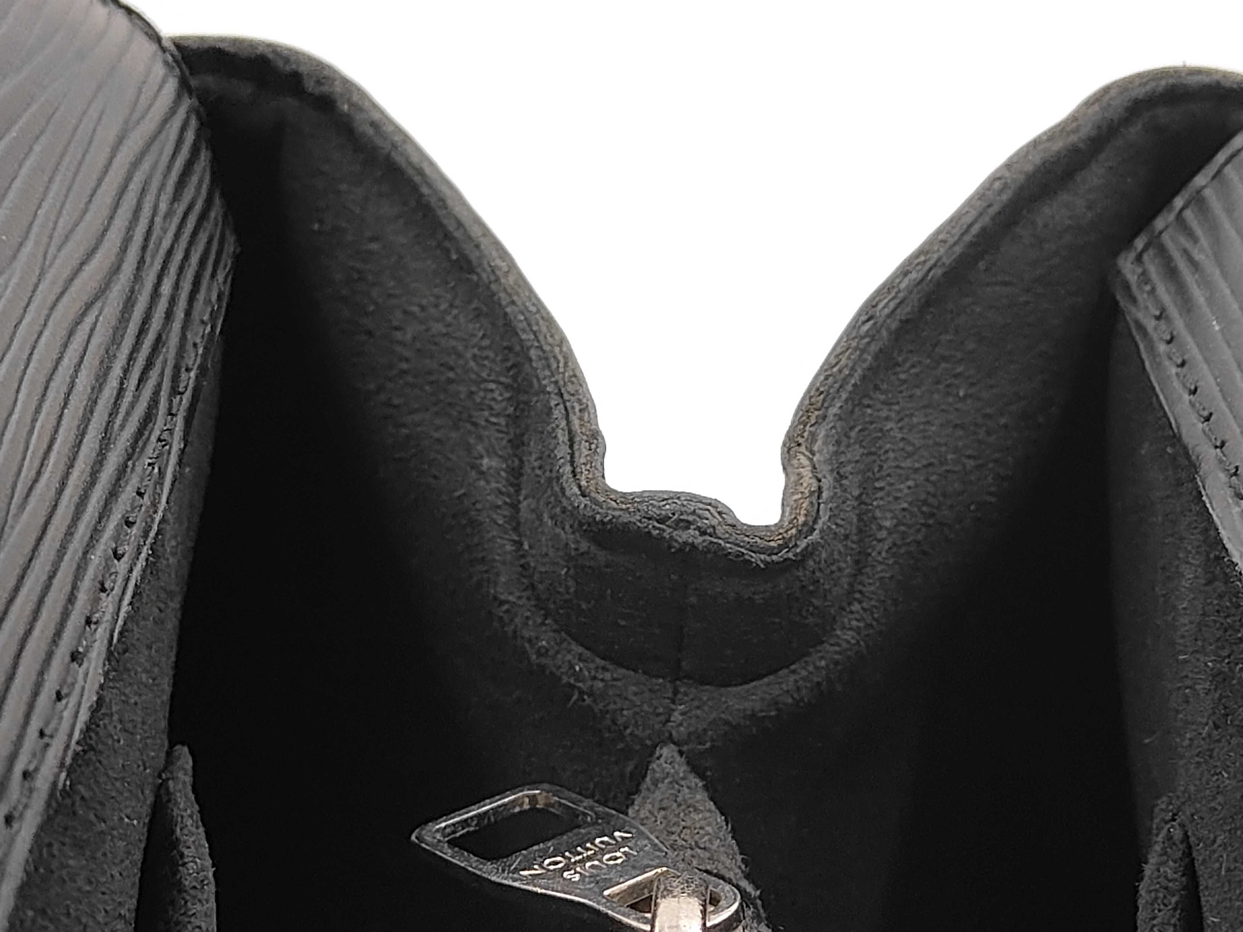 Epi Louis Vuitton Epi Marly MM Handbag — view 12