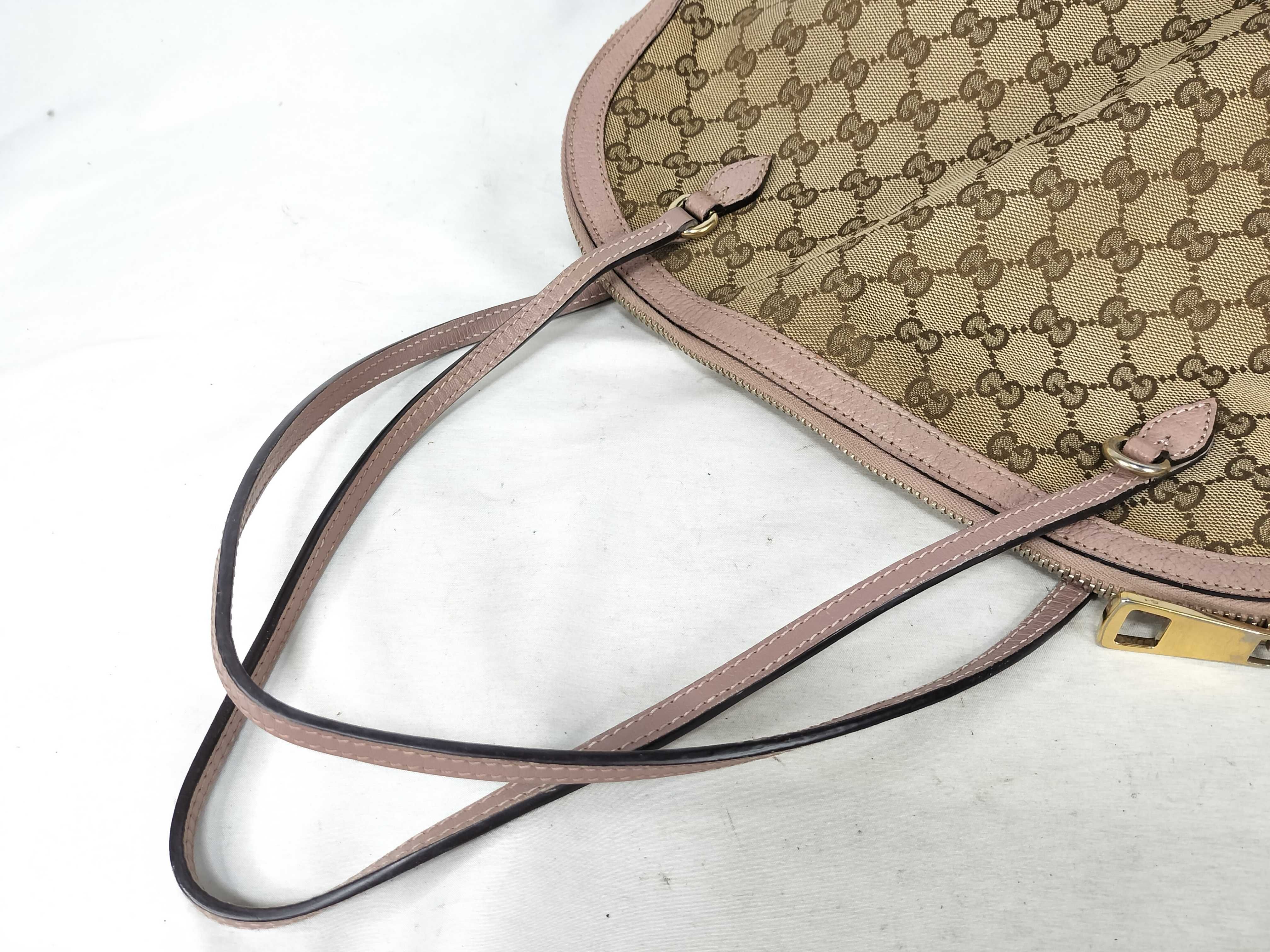 GG Canvas Gucci Tote Bag — view 3