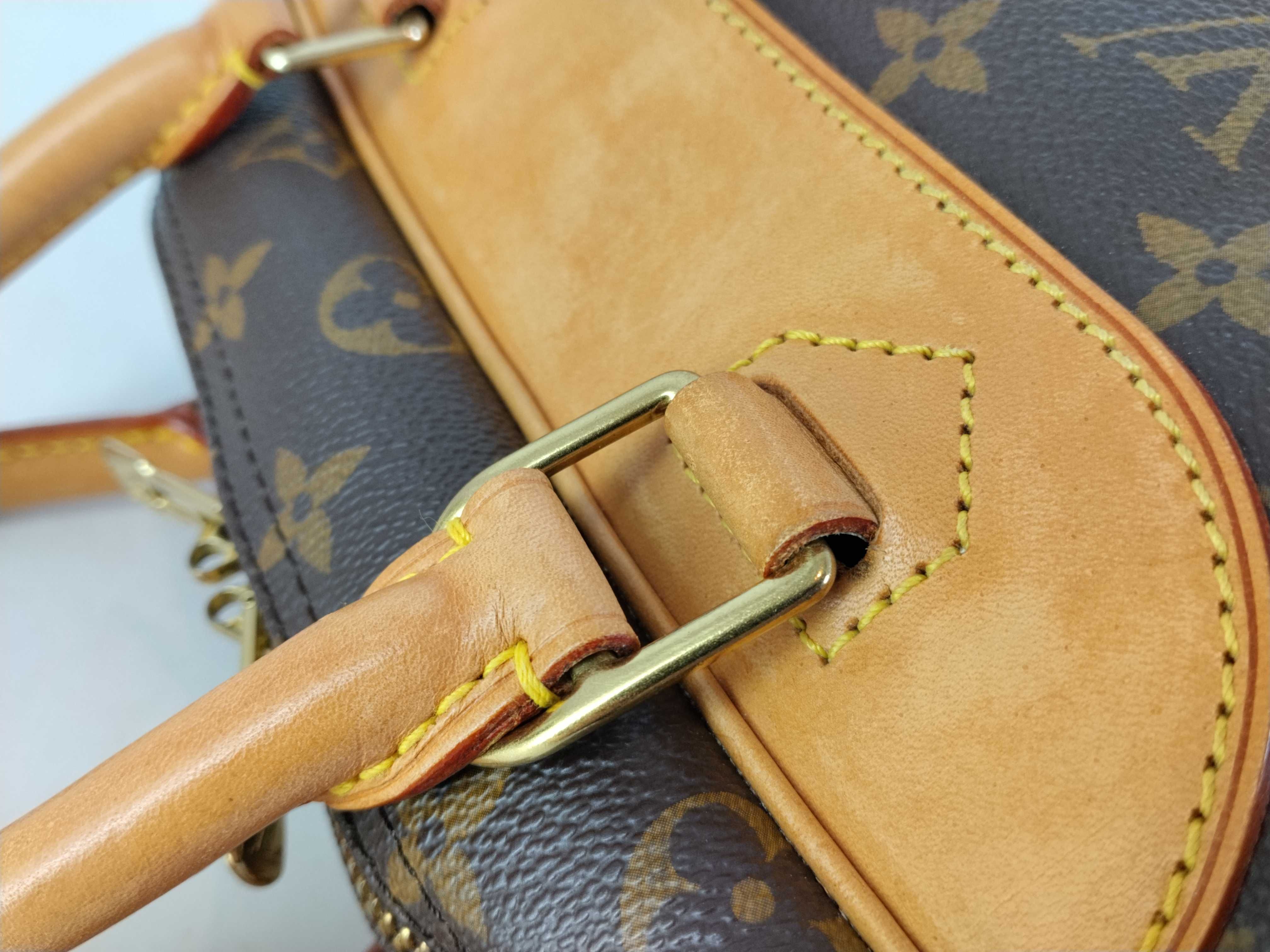 Monogram Louis Vuitton Deauville Monogram M47270 Handbag — view 6