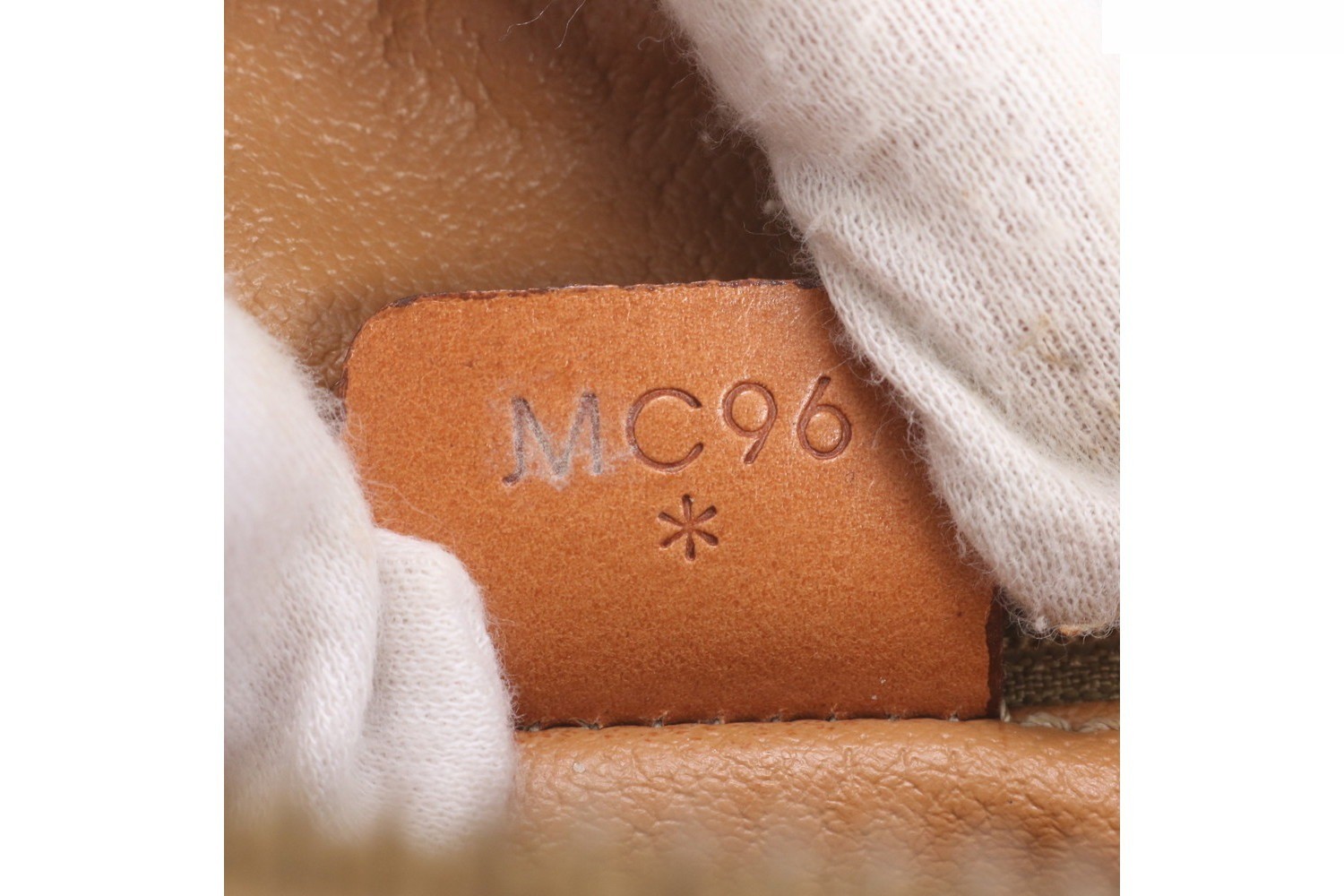 Macadam MC96 Leather Second Bag — view 9
