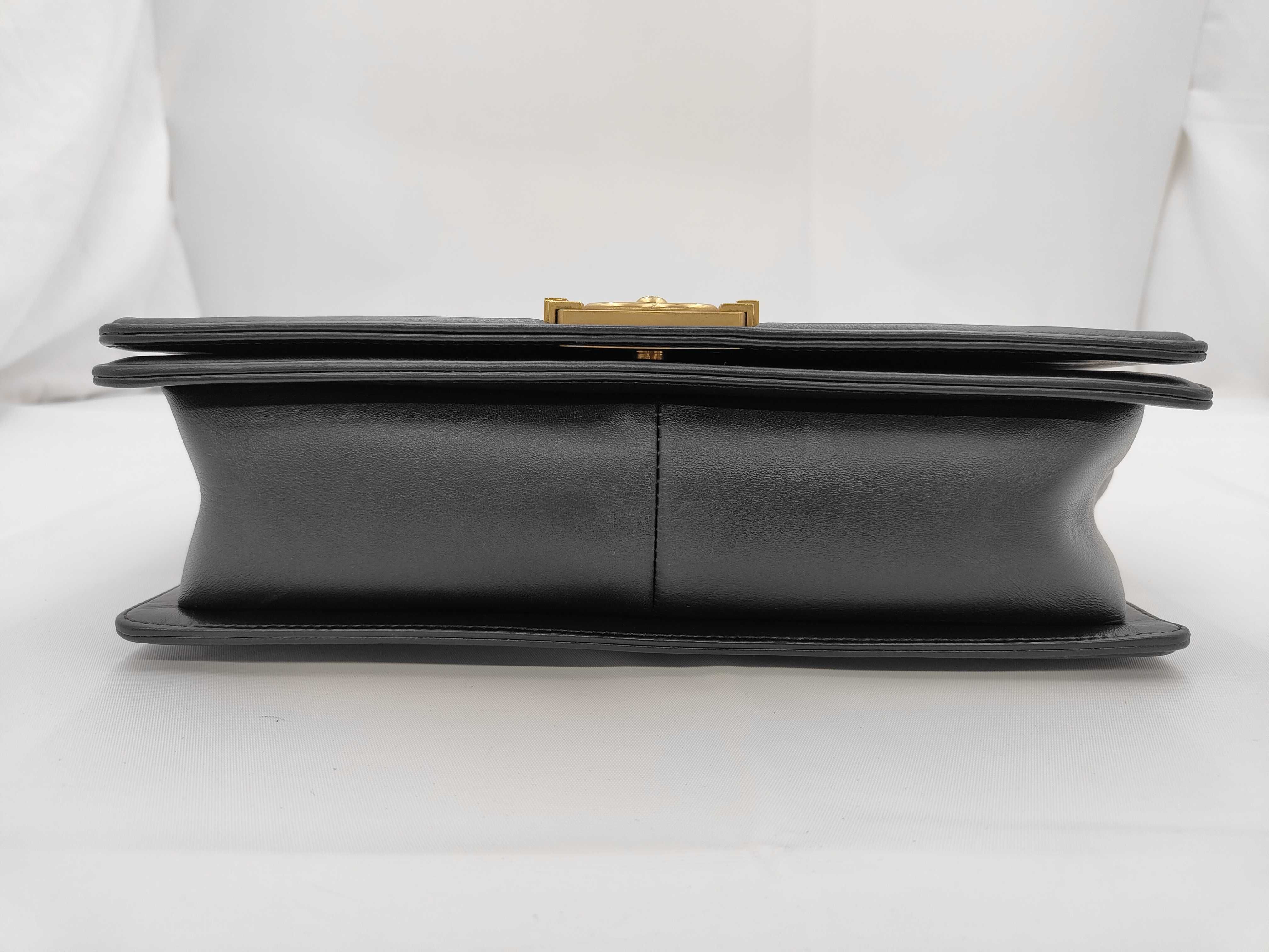 Boy Chanel Shoulder Bag — view 5
