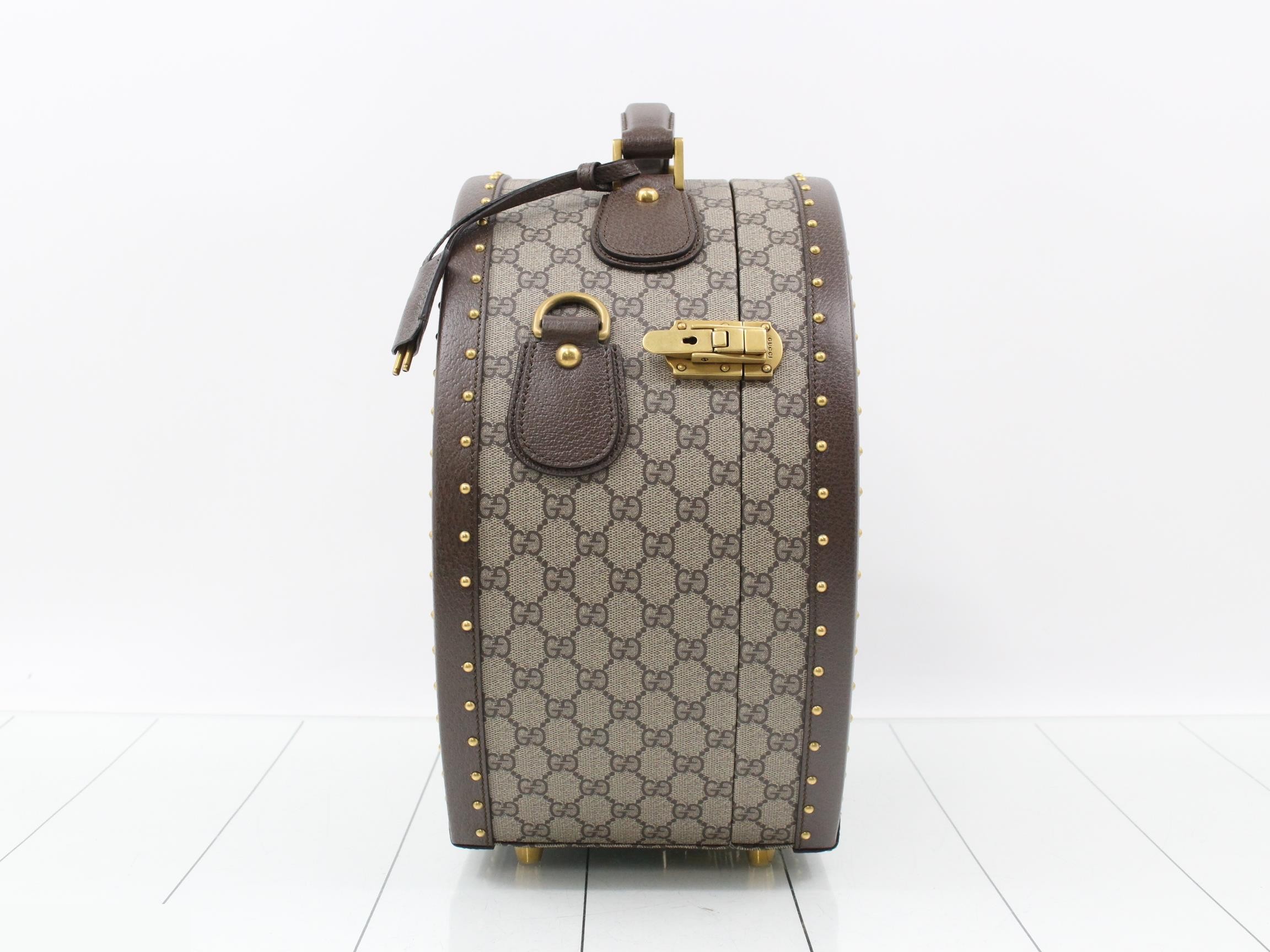 GG Hat Case — view 3