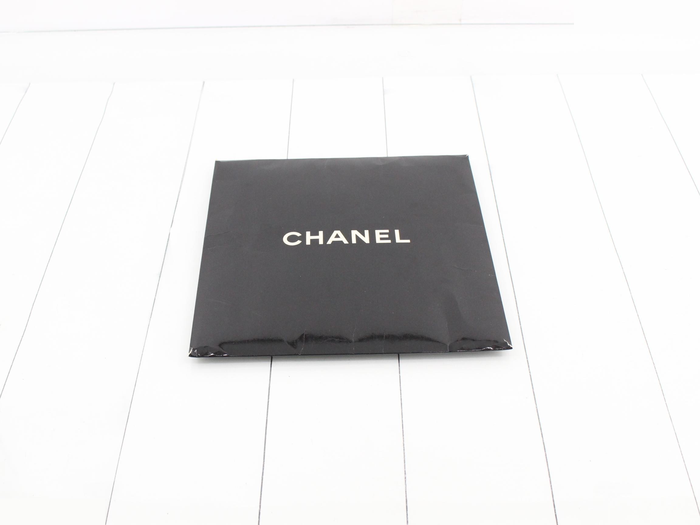 scarf — view 4